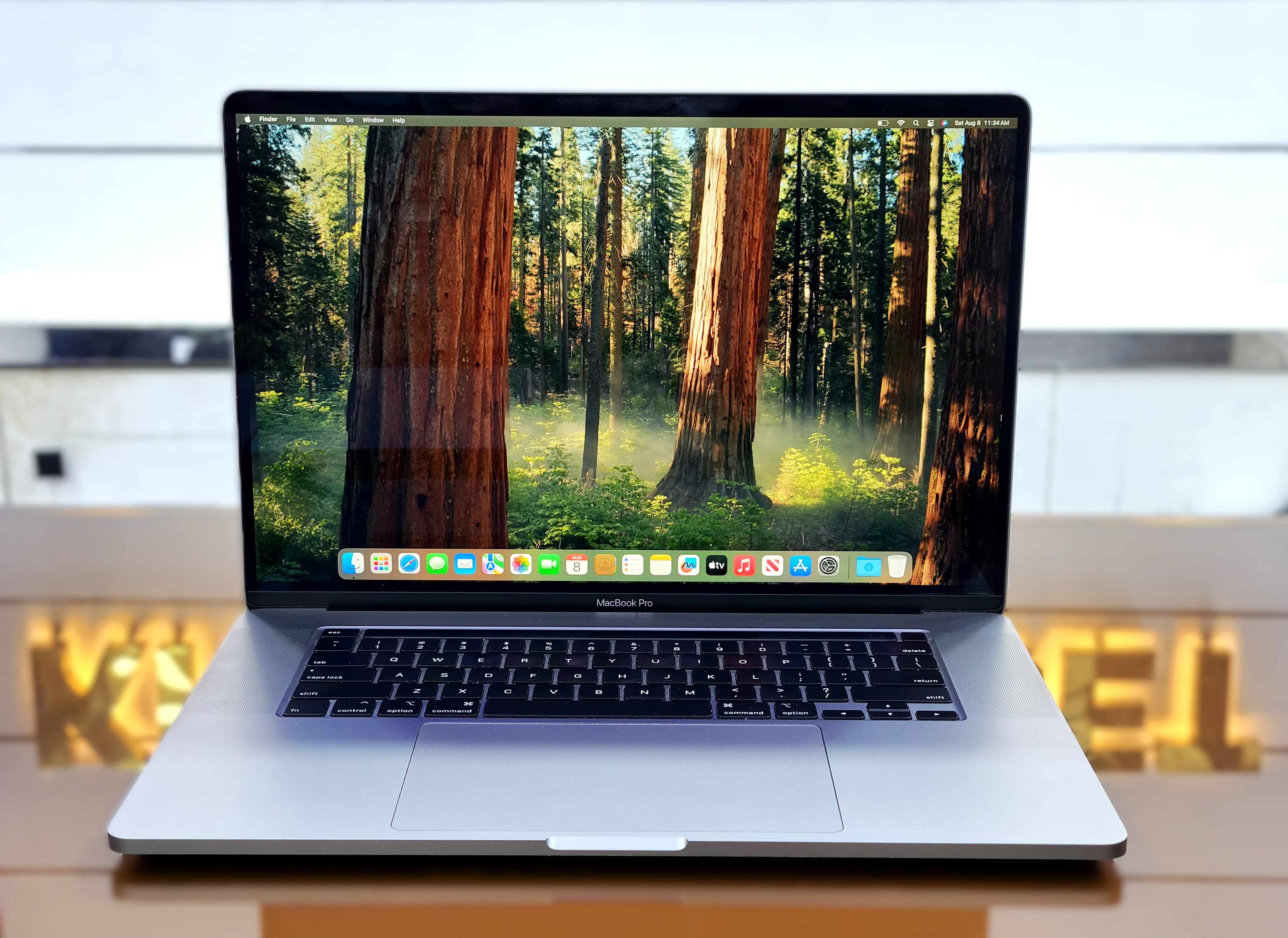 Apple MacBook Pro 16_A2141 (2019) - Space Gray Core i7 AMD Radeon Pro 5300M With 4GB Graphics 512GB SSD 16" Retina Display Laptop With Touch Bar