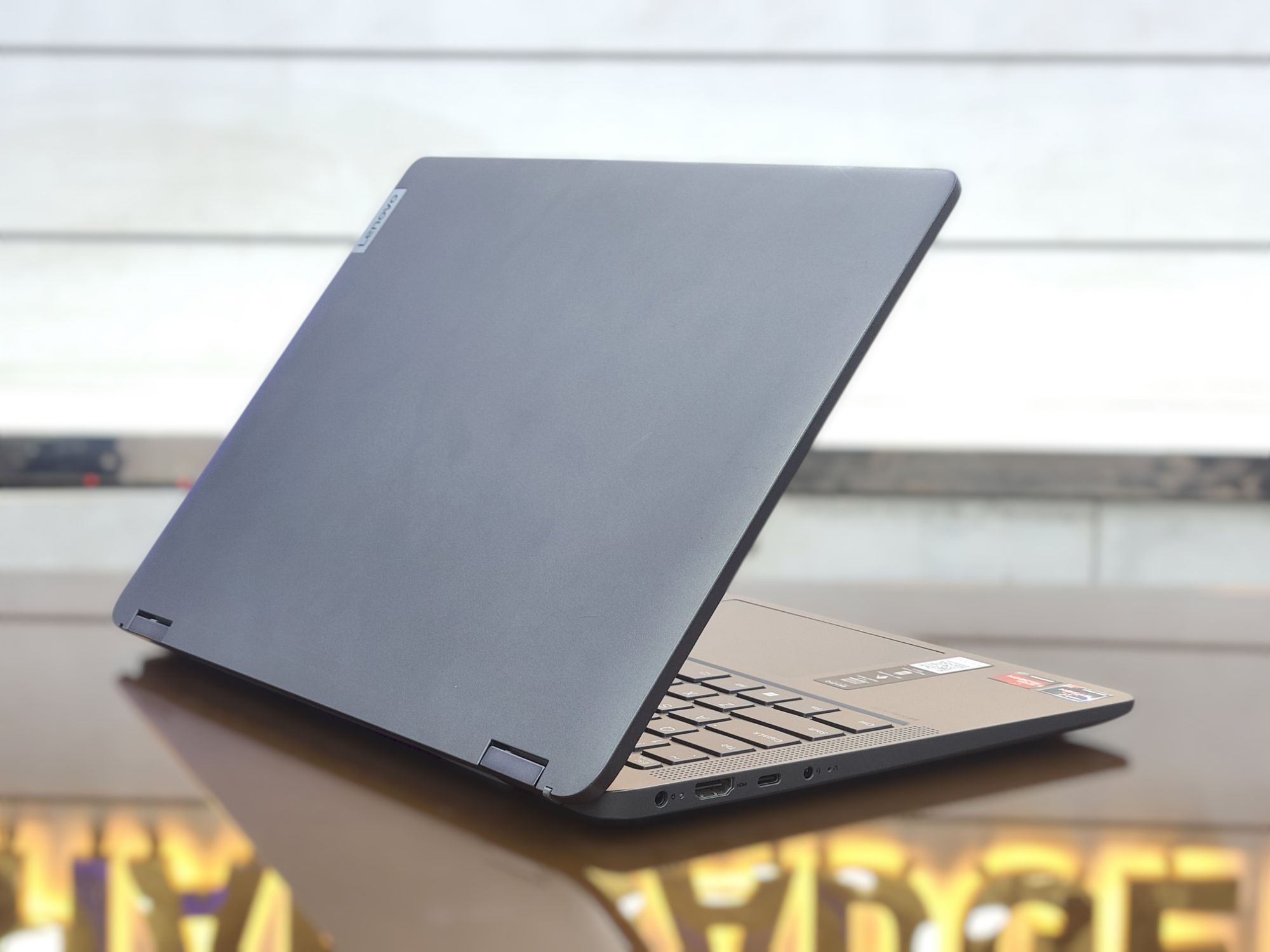 Lenovo IdeaPad Flex 5| Ryzen 7-5700U| 16GB 4267MHz| SSD-256GB| 14" QHD