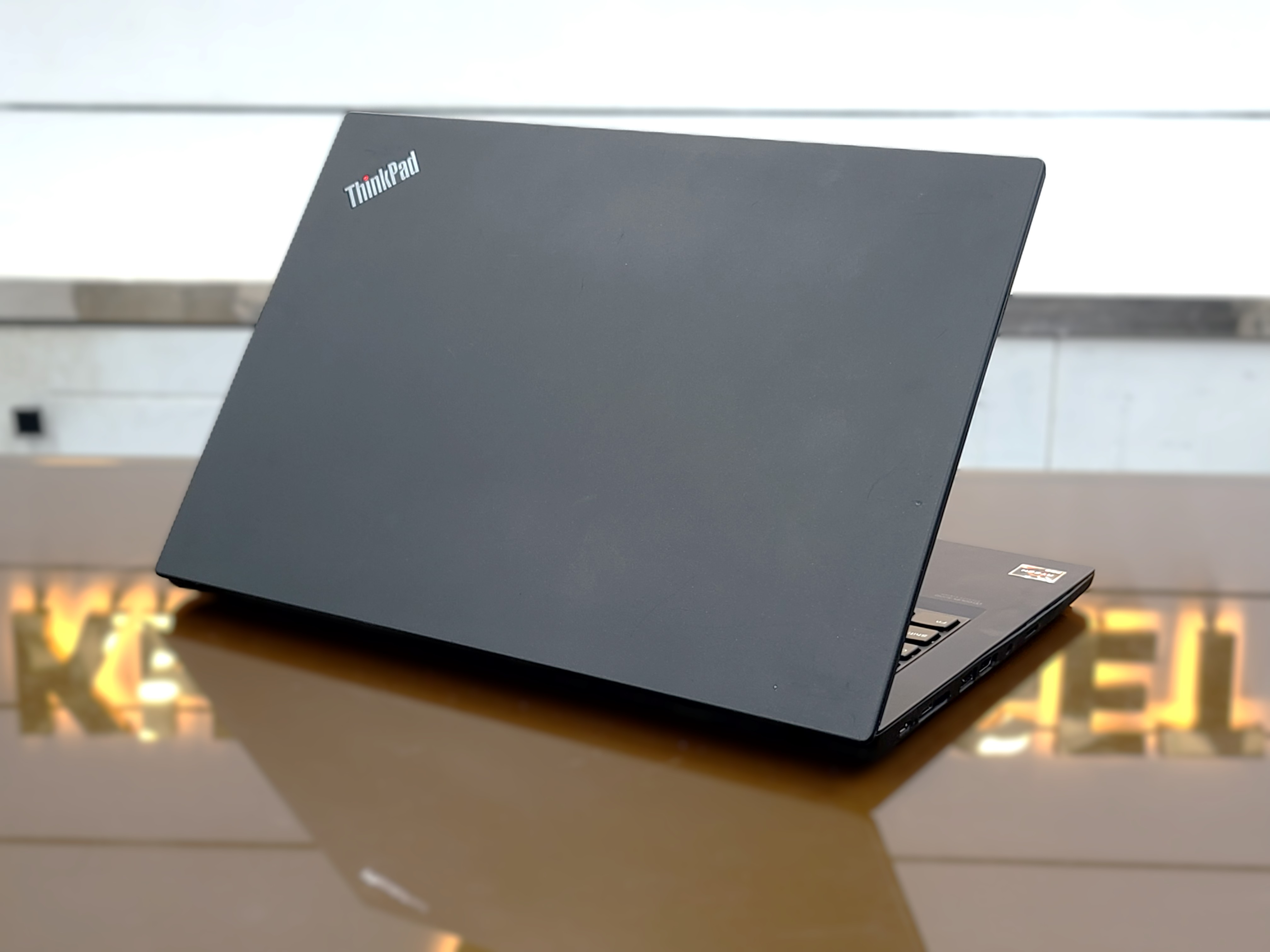 Lenovo ThinkPad P14s| Ryzen 7 Pro-4750U| 2GB GFX| RAM-16GB| SSD-256GB