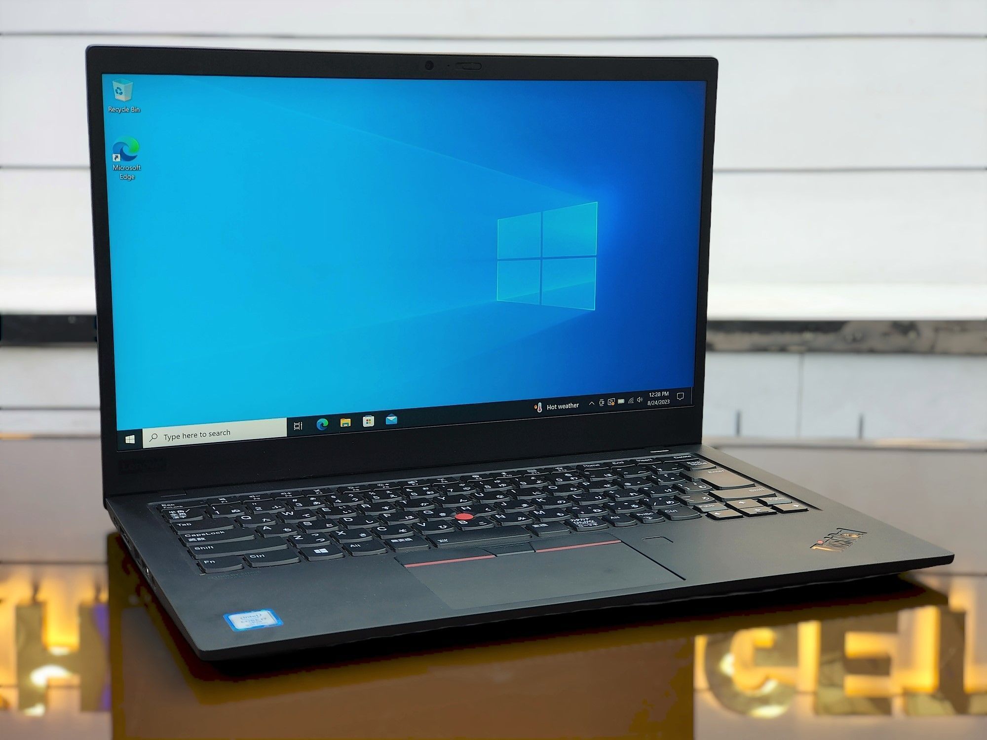 Lenovo ThinkPad X1 Carbon - Gen 6 Core i7-8650U 14" Touch 16GB RAM 256GB SSD Display Laptop