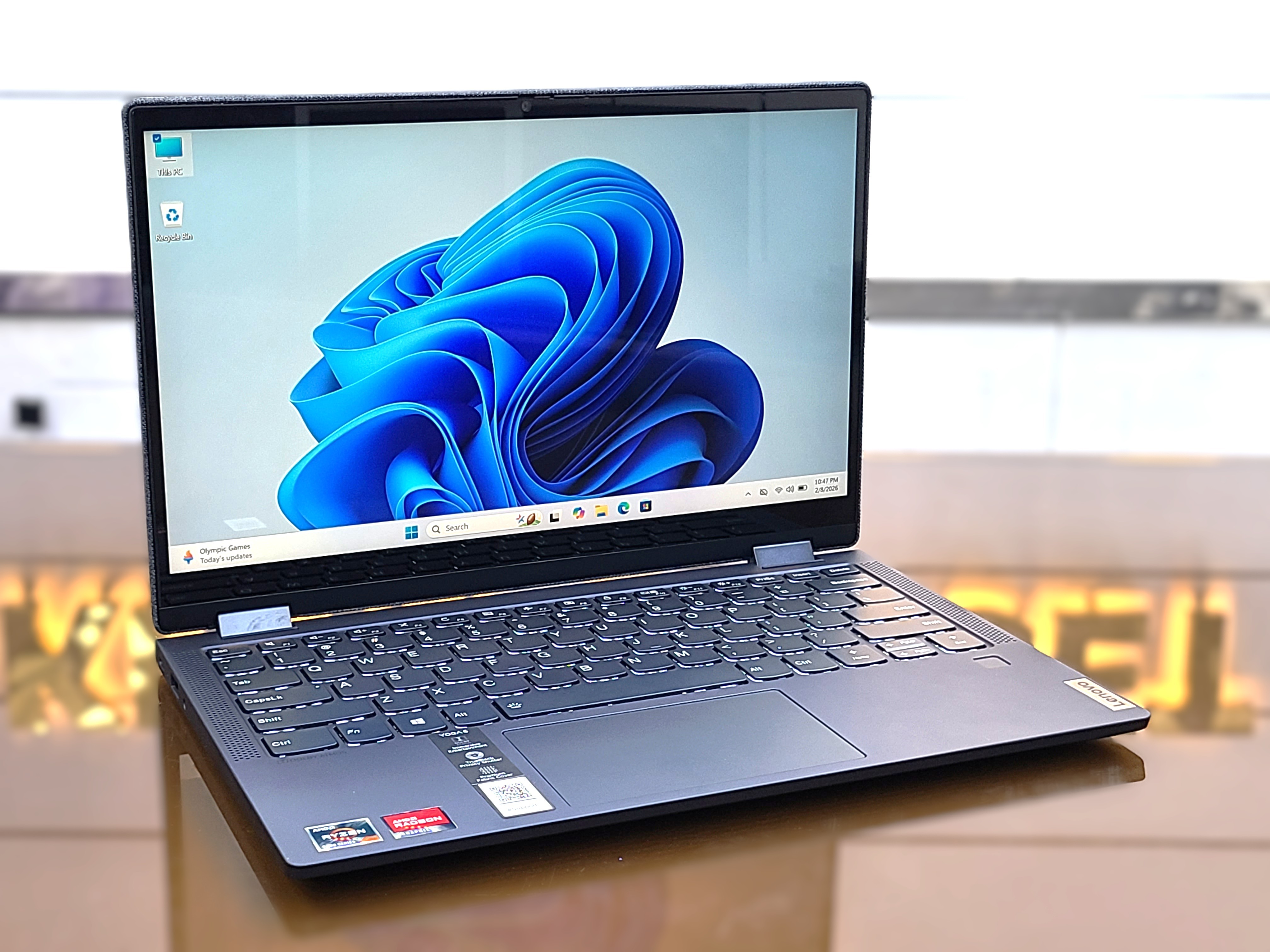 Lenovo Yoga 6 13ARE05 Fabric Ryzen 5 Pro-4650U 256GB SSD 13.3" X360 Display Laptop