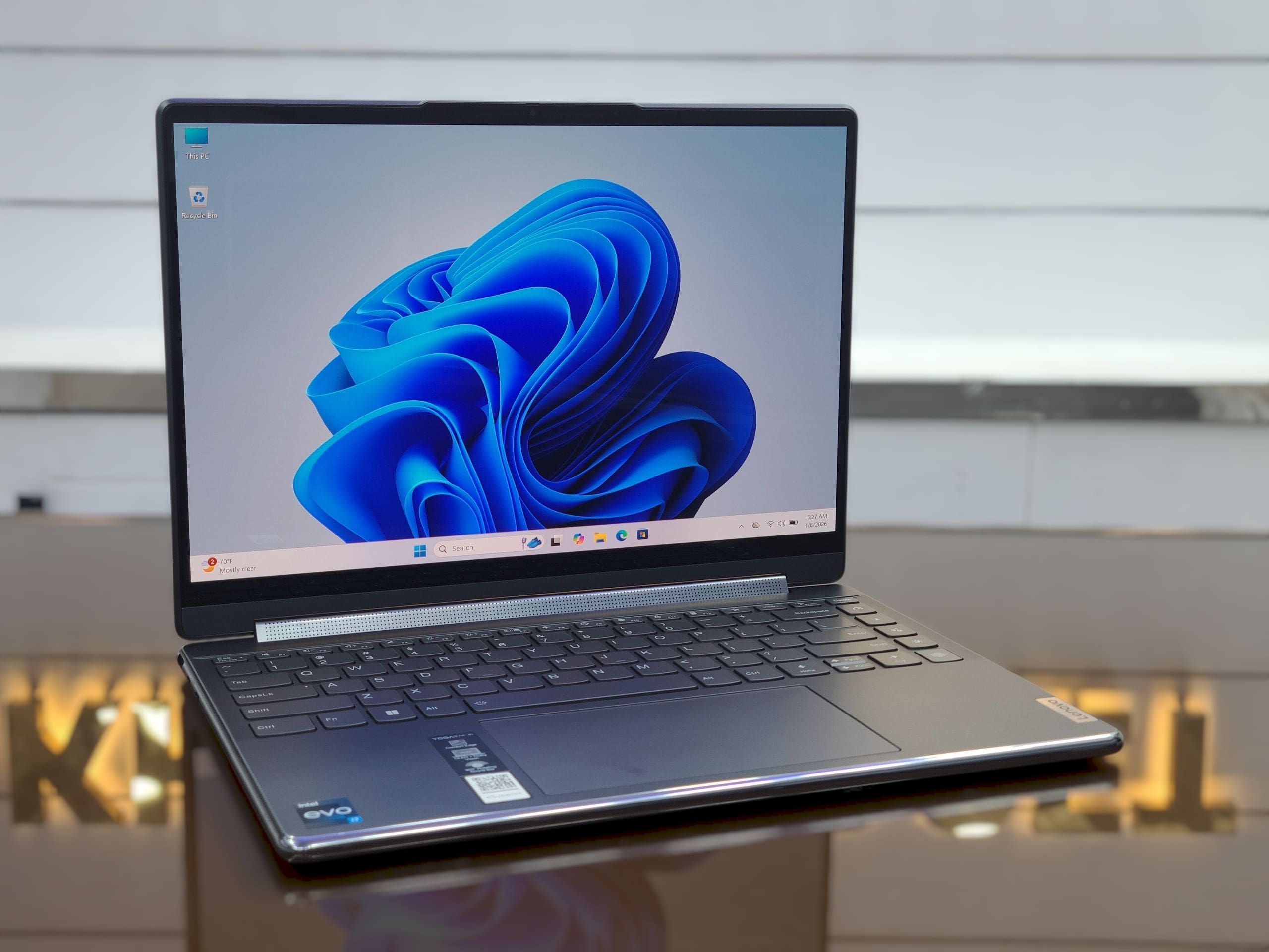 Lenovo Yoga 9 2-in-1 14IRP8 Core i7-1360P 14" 4K OLED Display 512GB SSD 16GB RAM Laptop