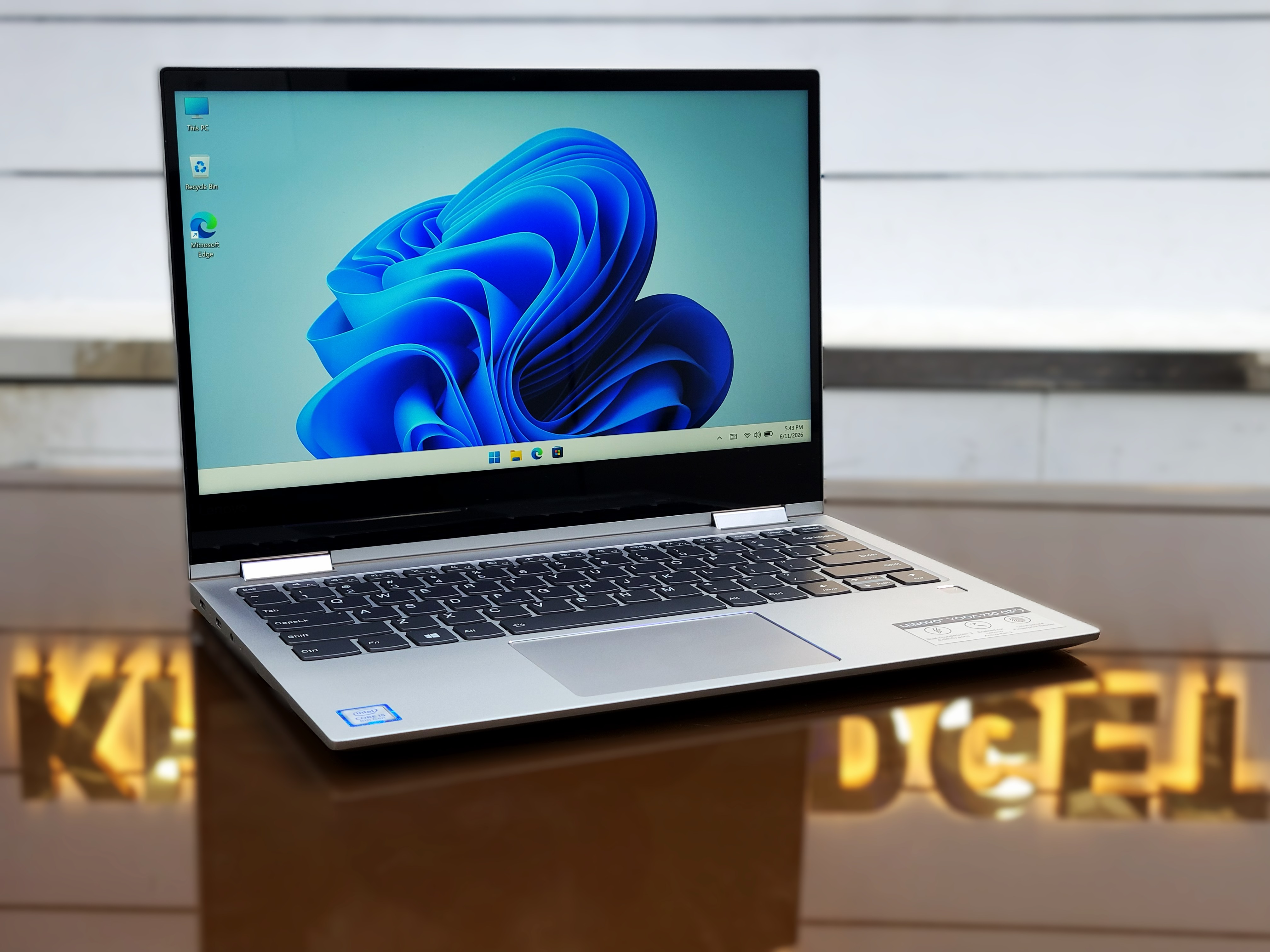 Lenovo Yoga 730 (2-in-1)| 8th Gen Core i5| UpTo 3.40GHz| 256GB NVMe