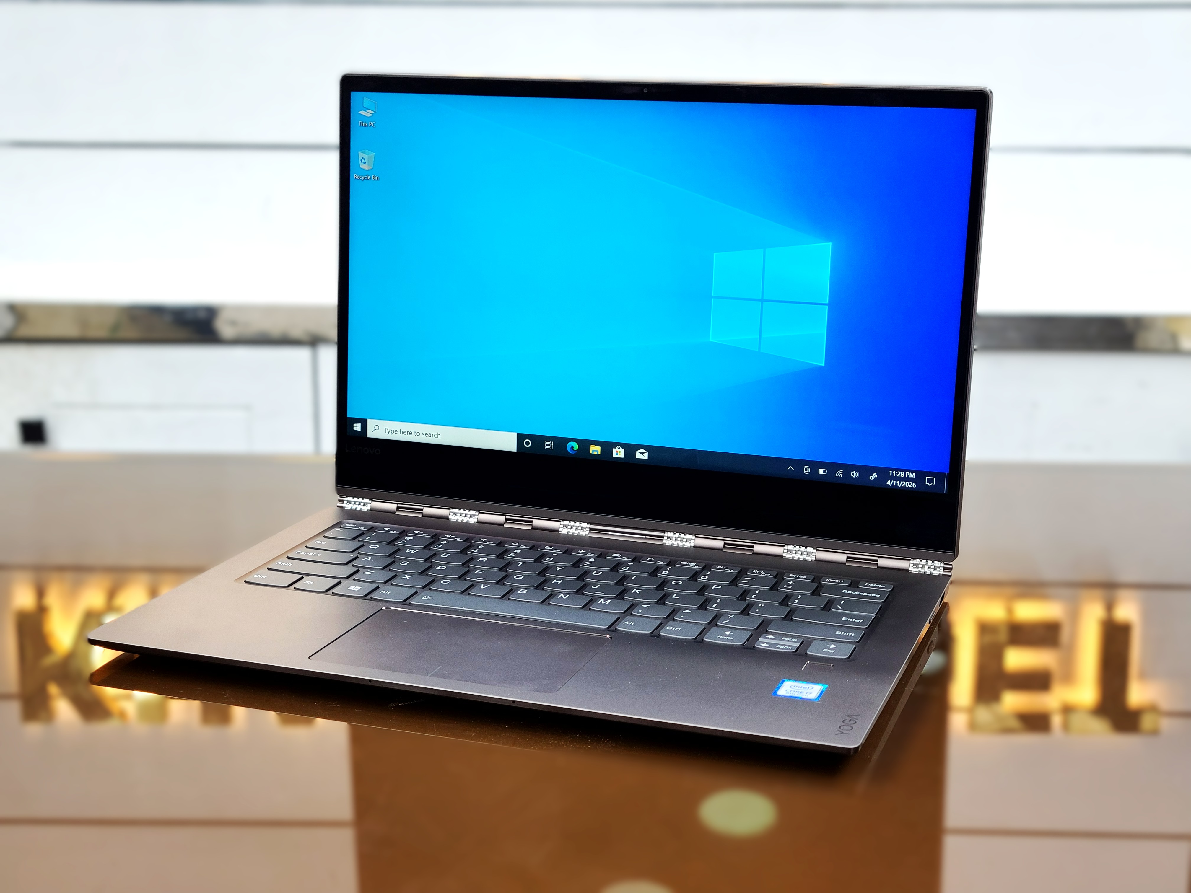 Lenovo Yoga 920 13IKB Core i7-8550U 13.9" FHD X360 Glass Touch Display 512GB SSD Laptop