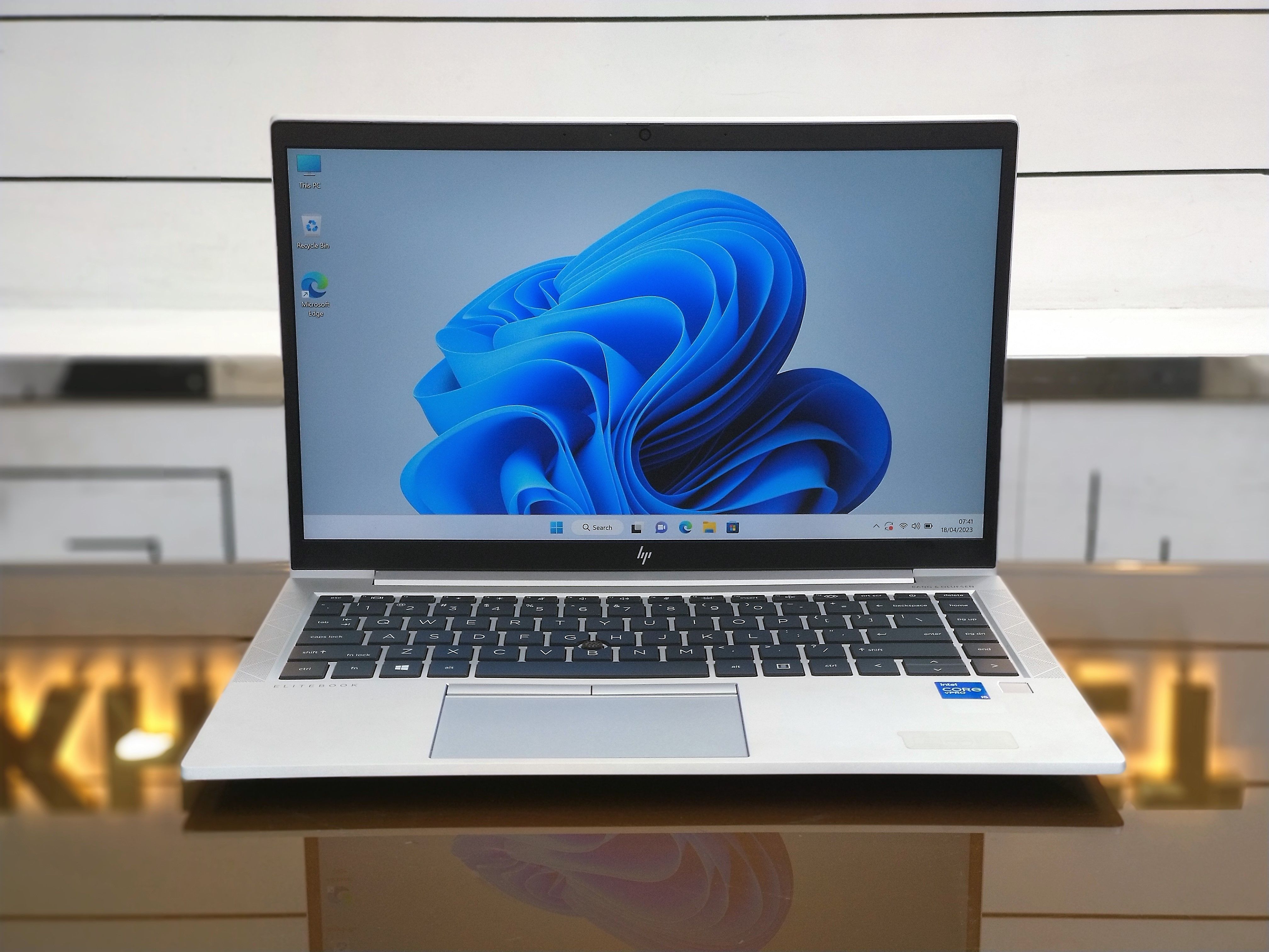 HP EliteBooK 840 G8 Core i5-1145G7 16GB RAM 256GB SSD 14" FHD Touch Display