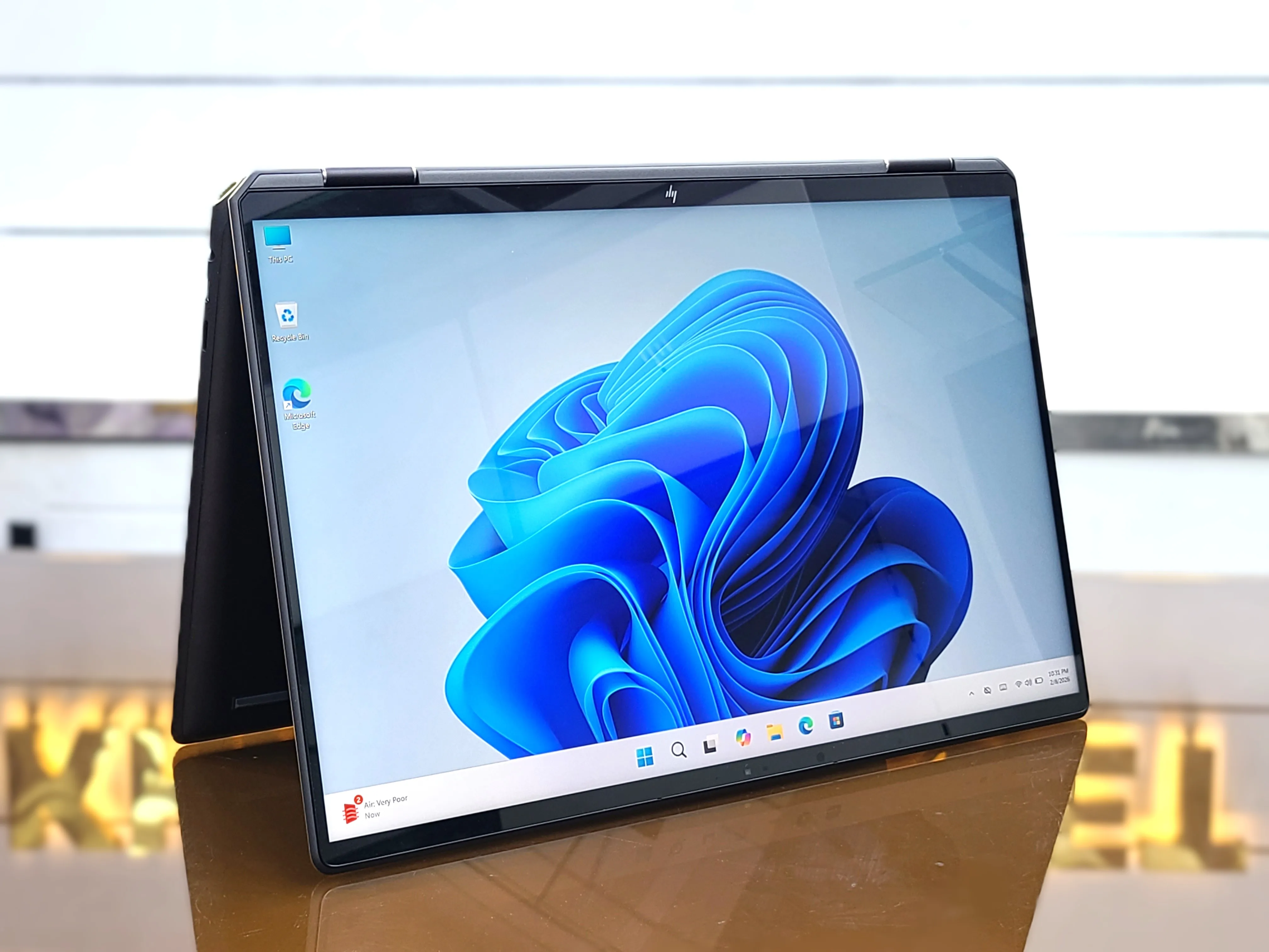 HP Spectre X360 16-f2013dx Core · Pre-Owned | Khan Gadget