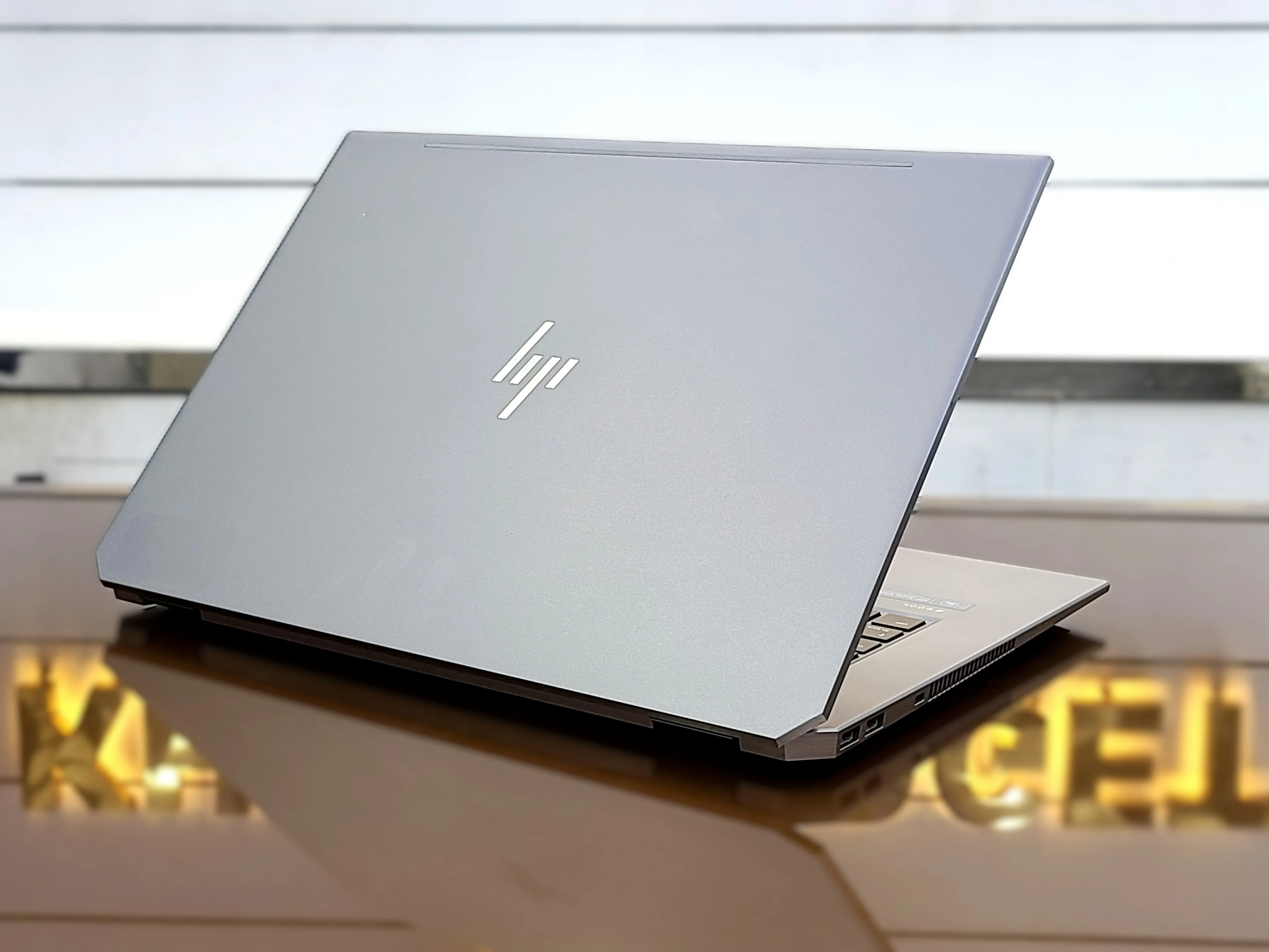 HP ZBook Studio G5 Xeon E-2186M NVIDIA QUADRO P1000 With 4GB DDR5 Graphics 256GB SSD 16GB RAM 15.6" FHD Display Mobile Workstation Laptop