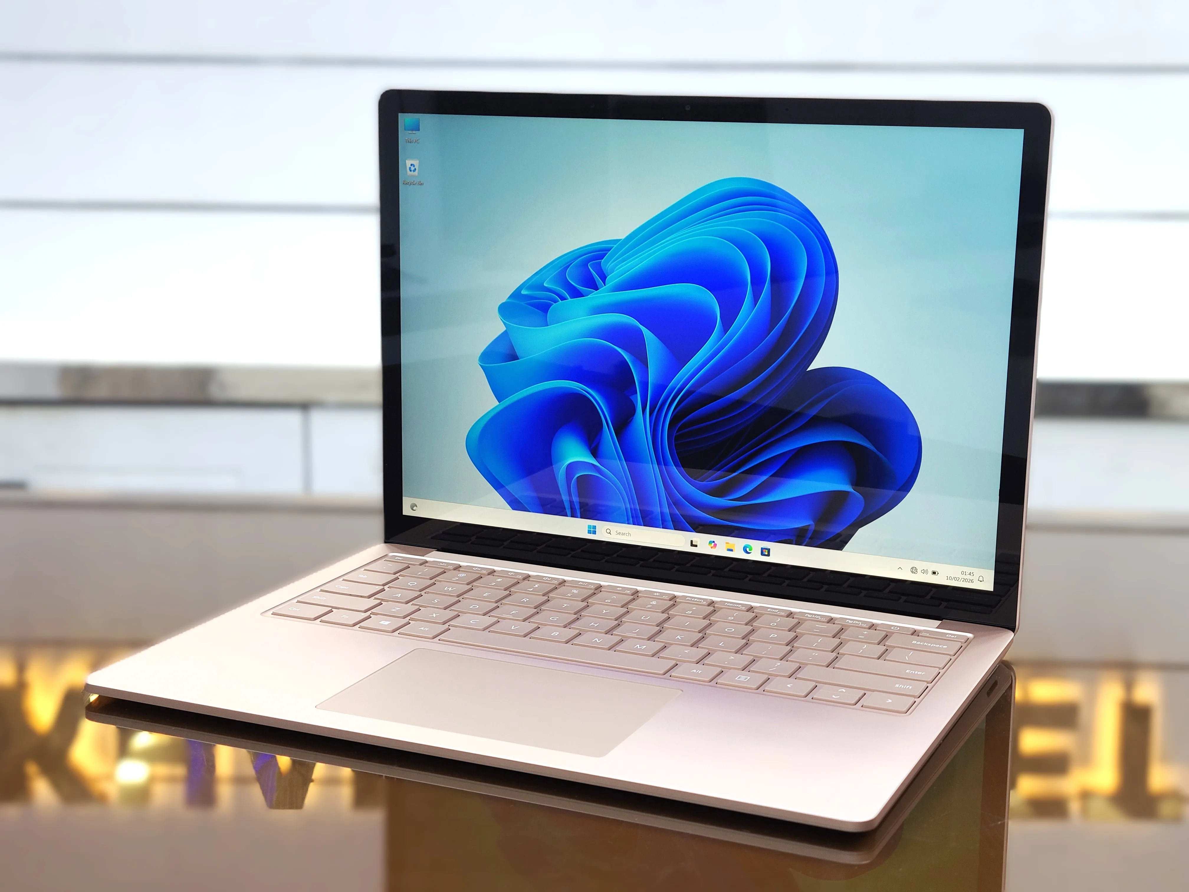 Microsoft Surface Laptop| Core i7| 16GB| 512GB| (Sandstone/Rose Gold)