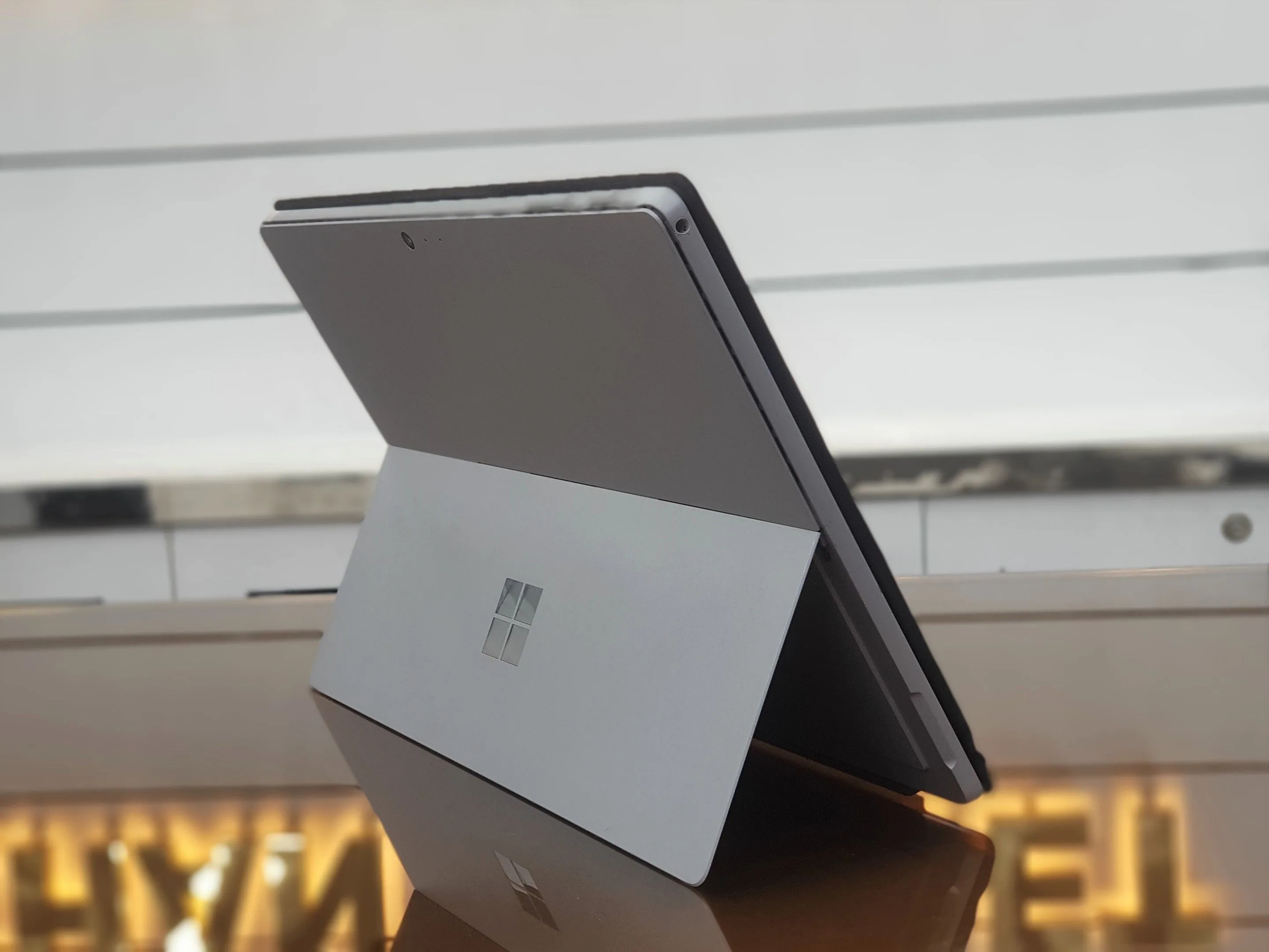 Microsoft Surface Pro 4| Core i5-6300U| SSD-256GB| Detachable Tablet
