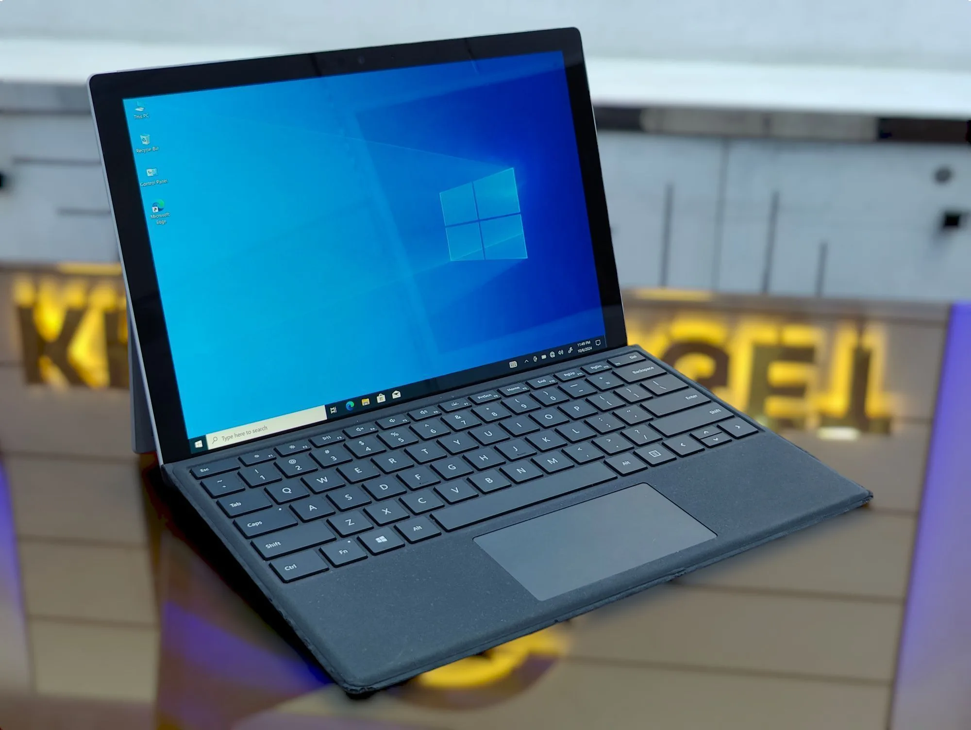Microsoft Surface Pro 5| 7th Gen Core i7| RAM-16GB| 512GB| Detachable