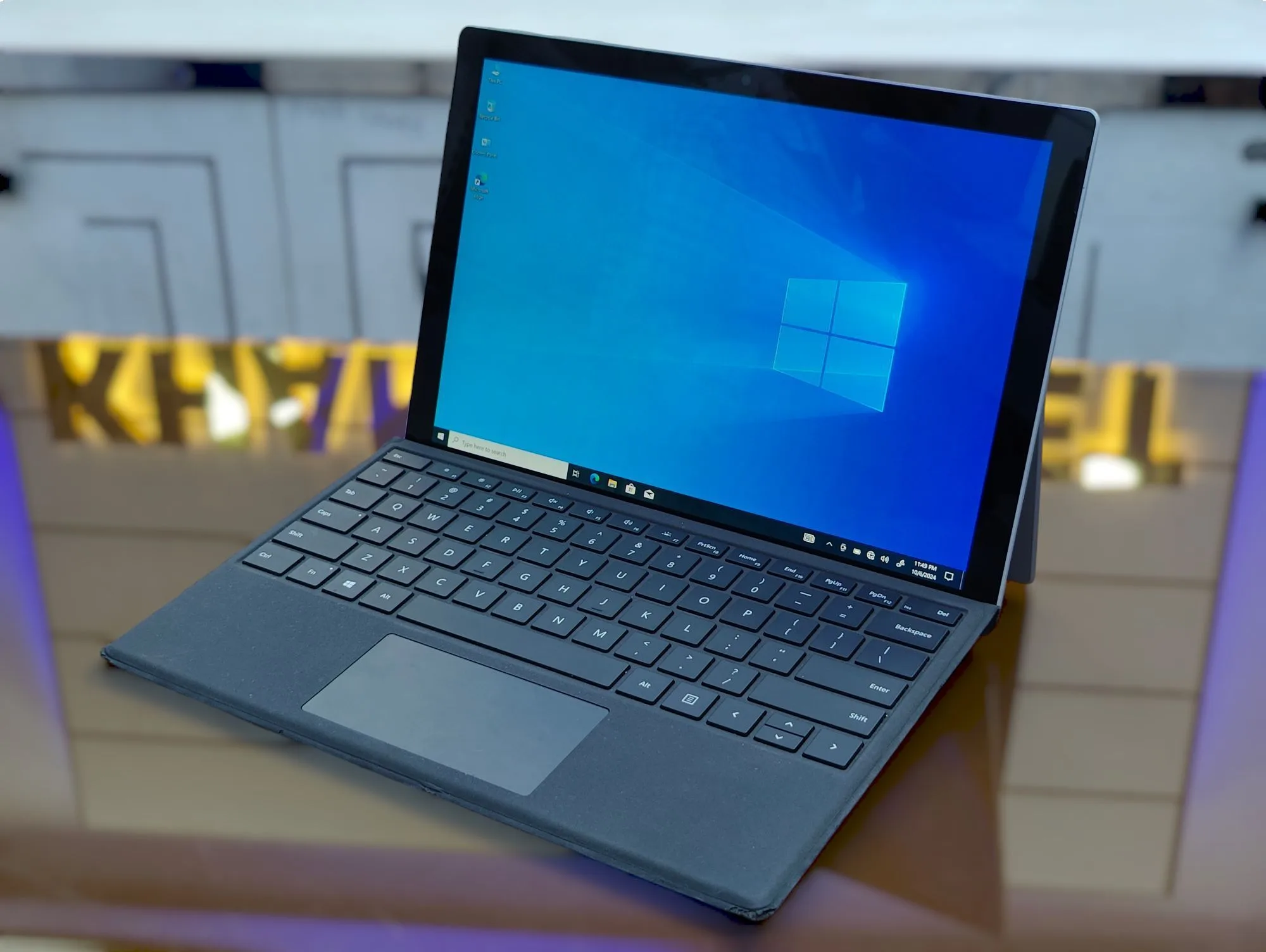 Microsoft Surface Pro 7 Core i5-1035G4 12.3" QHD Glass Touch Display 256GB SSD 16GB RAM With Surface Detachable Keyboard
