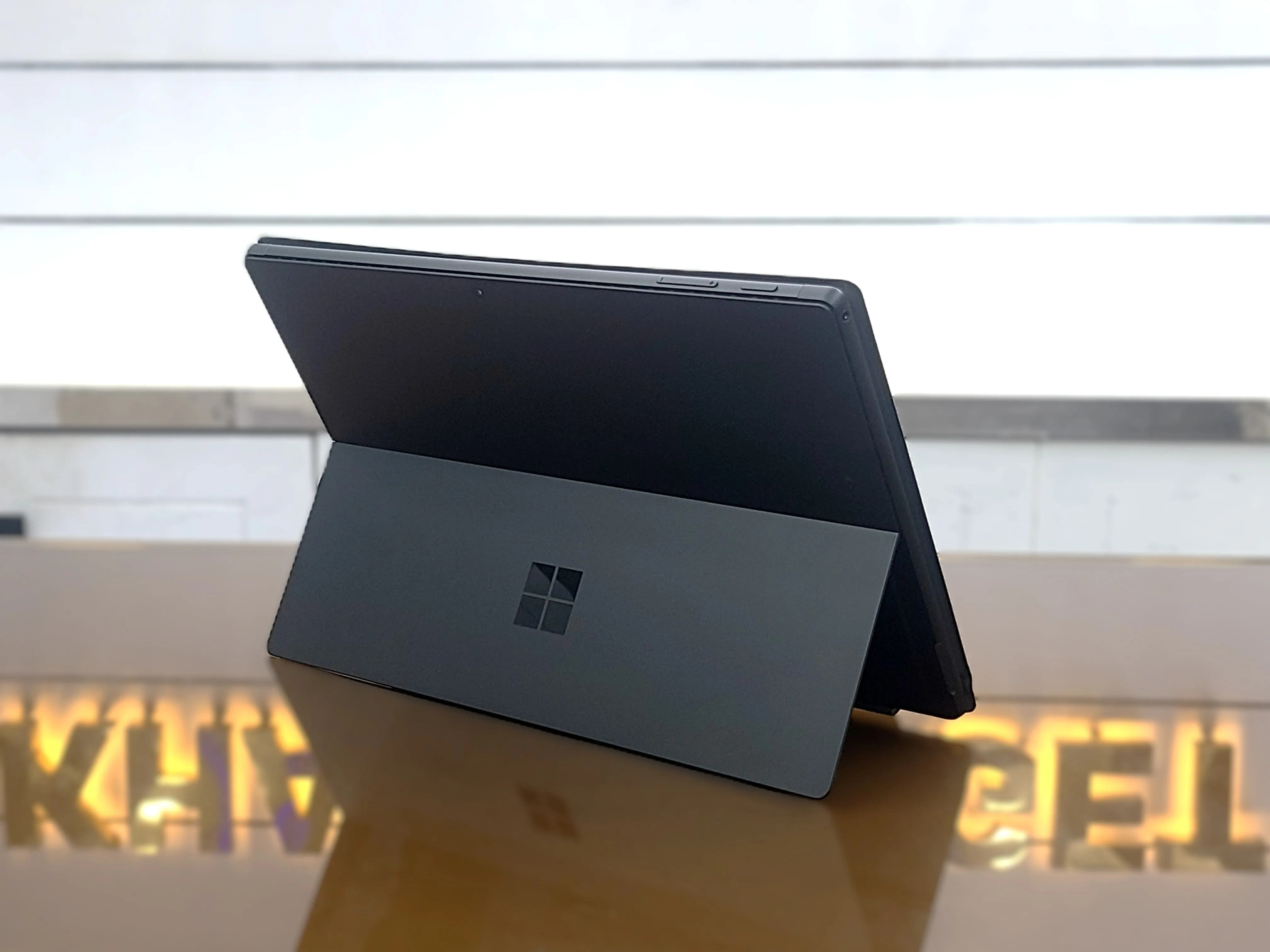 Microsoft Surface Pro 7+ Black Core i7-1165G7 16GB RAM 256GB SSD 12.3" QHD Glass Touch Display with Surface Detachable Keyboard Laptop