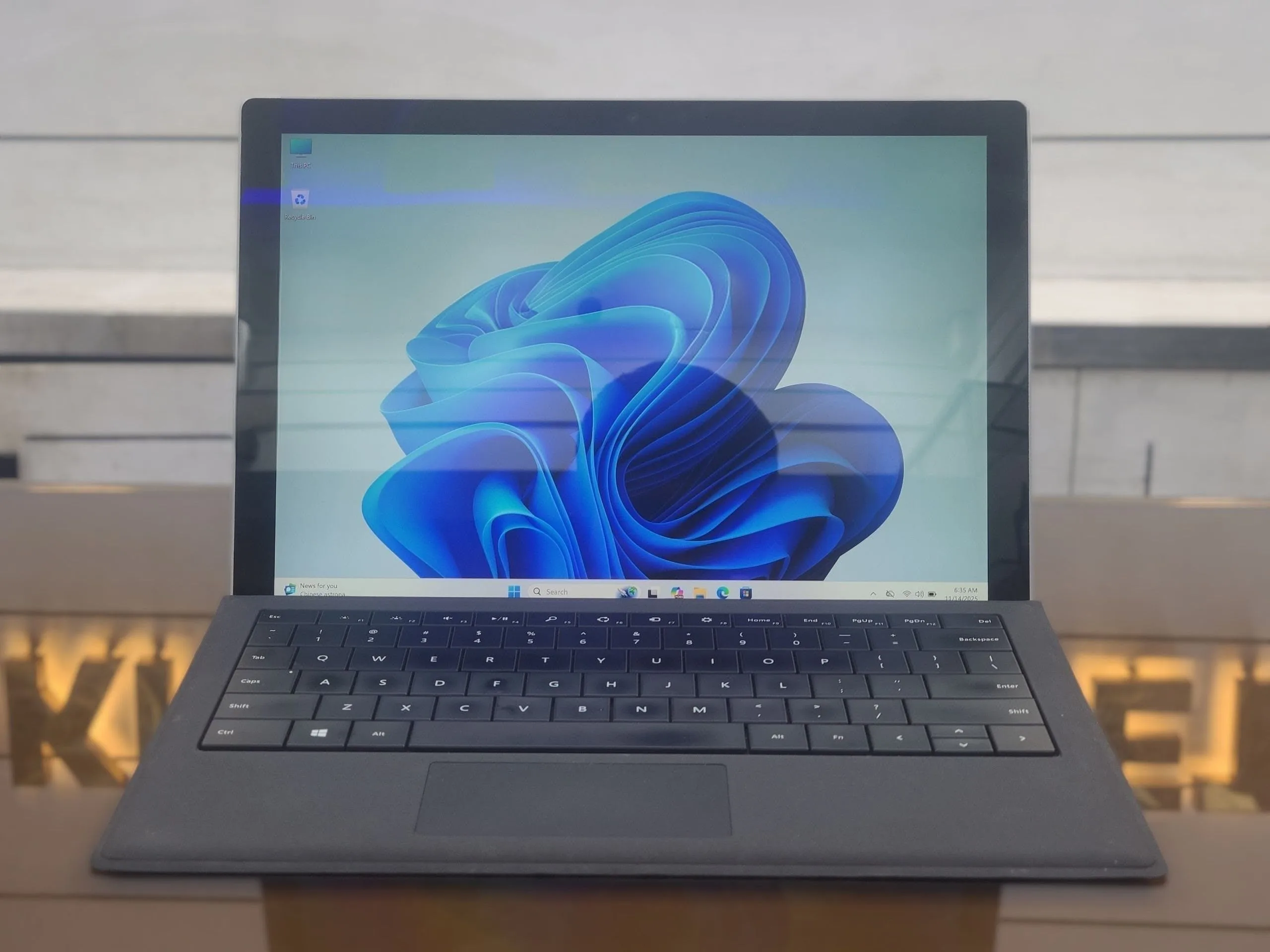 Microsoft Surface Pro 7+ Core i7-1165G7 16GB RAM 12.3" QHD  Glass Touch Display With Surface Detachable Keyboard Laptop