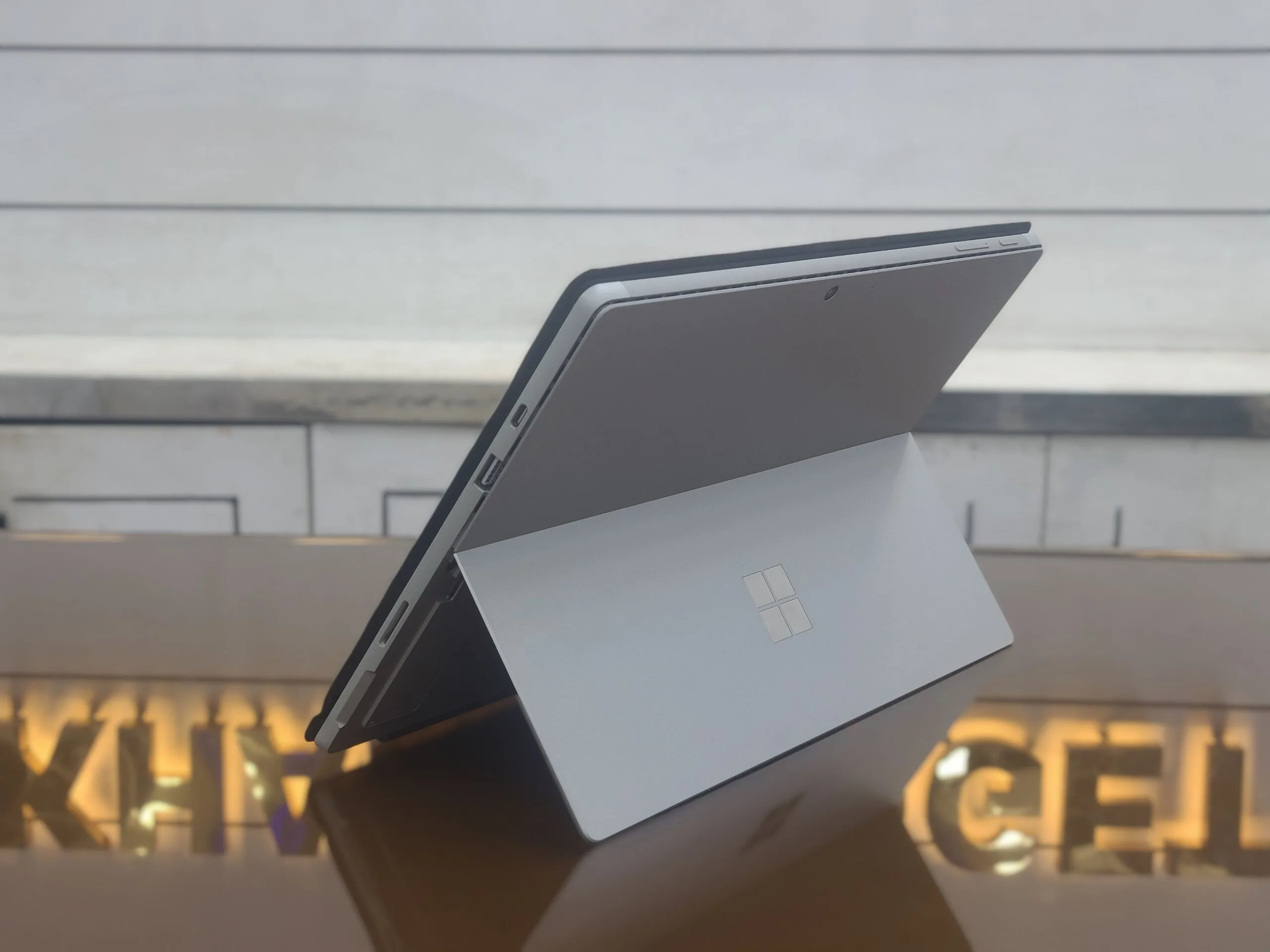 Microsoft Surface Pro 7+ Core i7-1165G7 16GB RAM 12.3" QHD  Glass Touch Display With Surface Detachable Keyboard Laptop