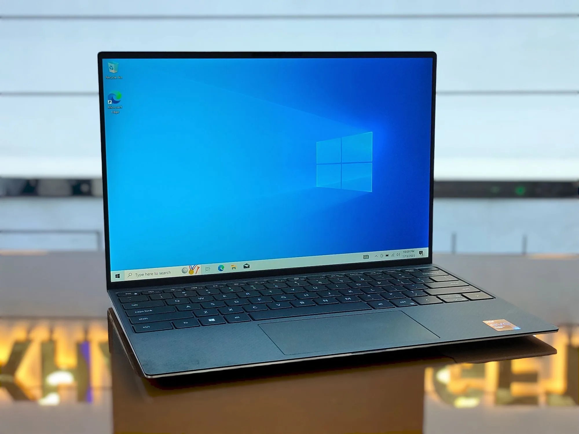 Dell XPS 13 9305 Core i7-1165G7 512GB Storage 16GB RAM 13.3" FHD Display Laptop