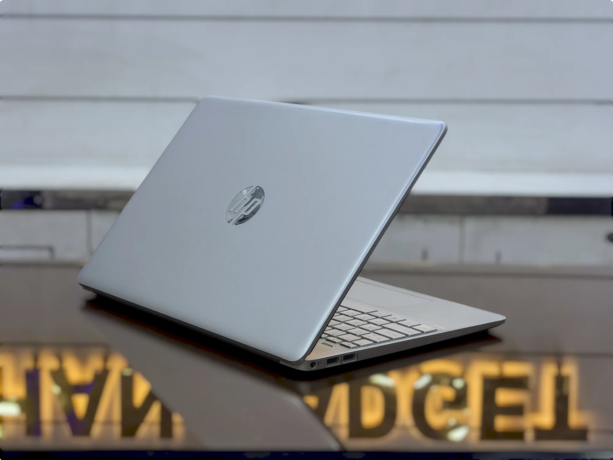HP 15-fd0006nx Core i5-1335U 512GB SSD 8GB RAM 15.6" FHD Display Laptop