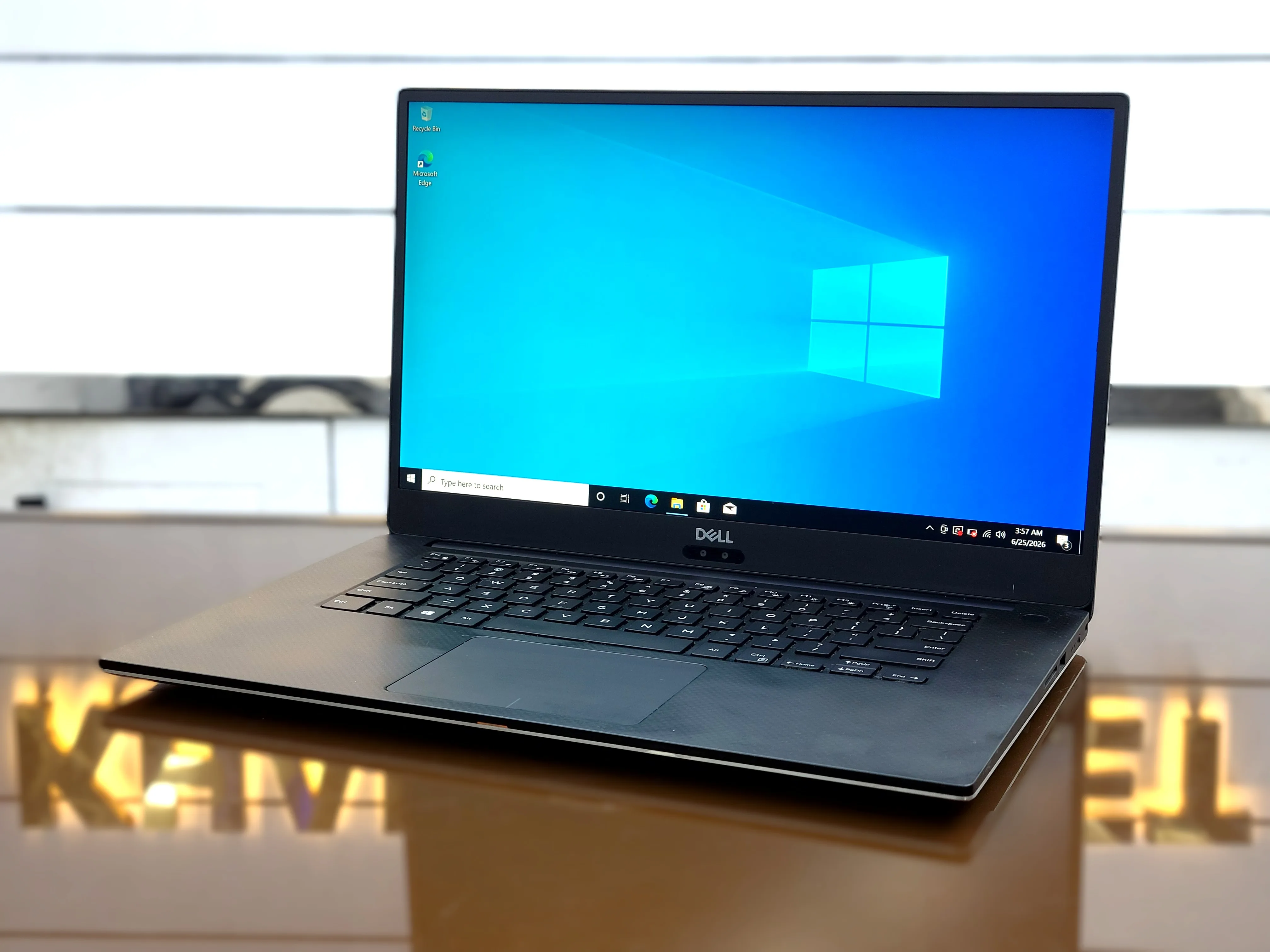 Dell Precision 5540 Core i7-9850H NVIDIA QUADRO T1000 With 4GB DDR5 Graphics 512GB SSD 16GB RAM 15.6" FHD Display Mobile Workstation Laptop