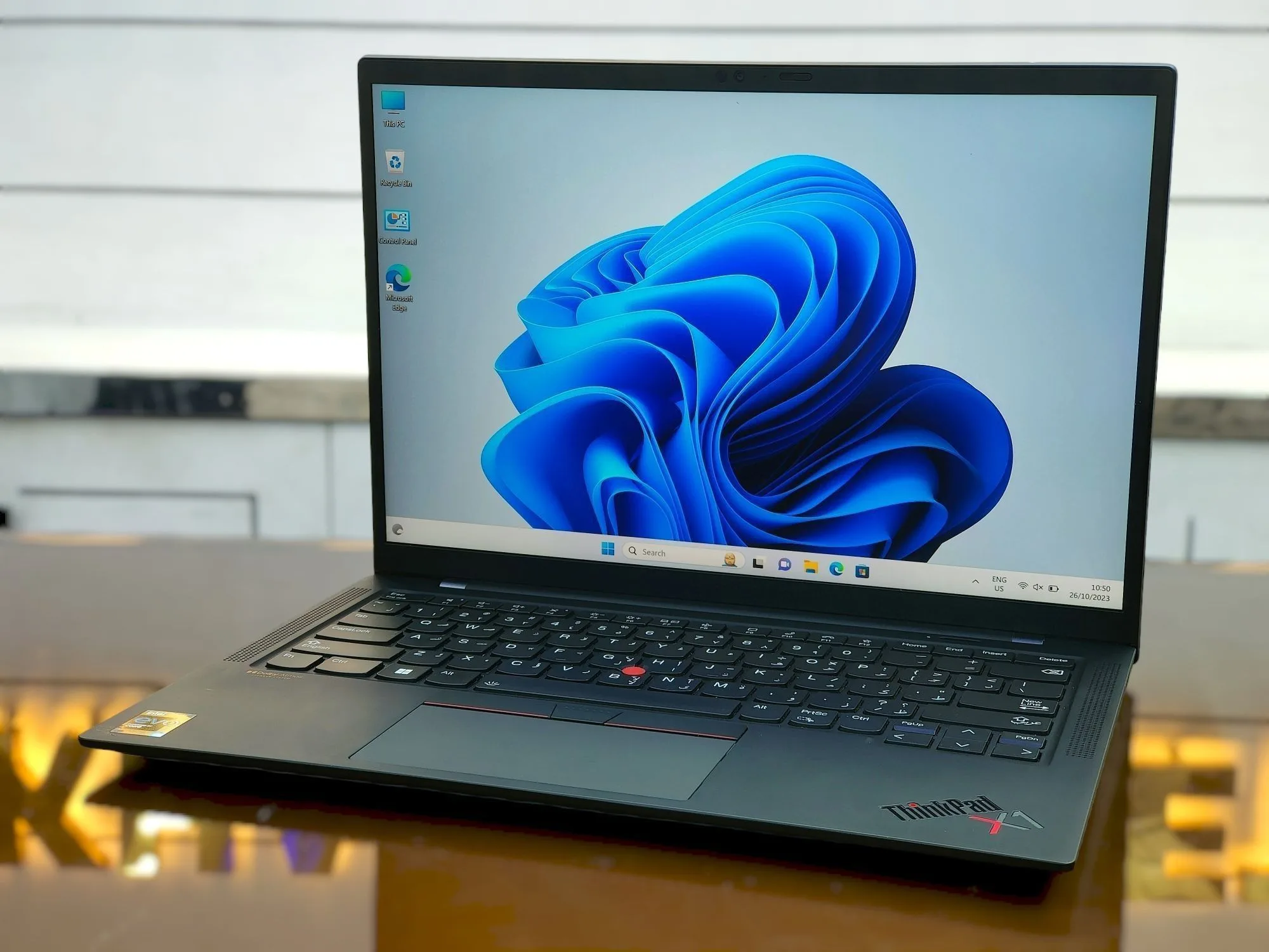 Lenovo ThinkPad X1 Carbon Gen 9 Core i7-1185G7 14" Touch Display 512GB SSD 32GB RAM Laptop