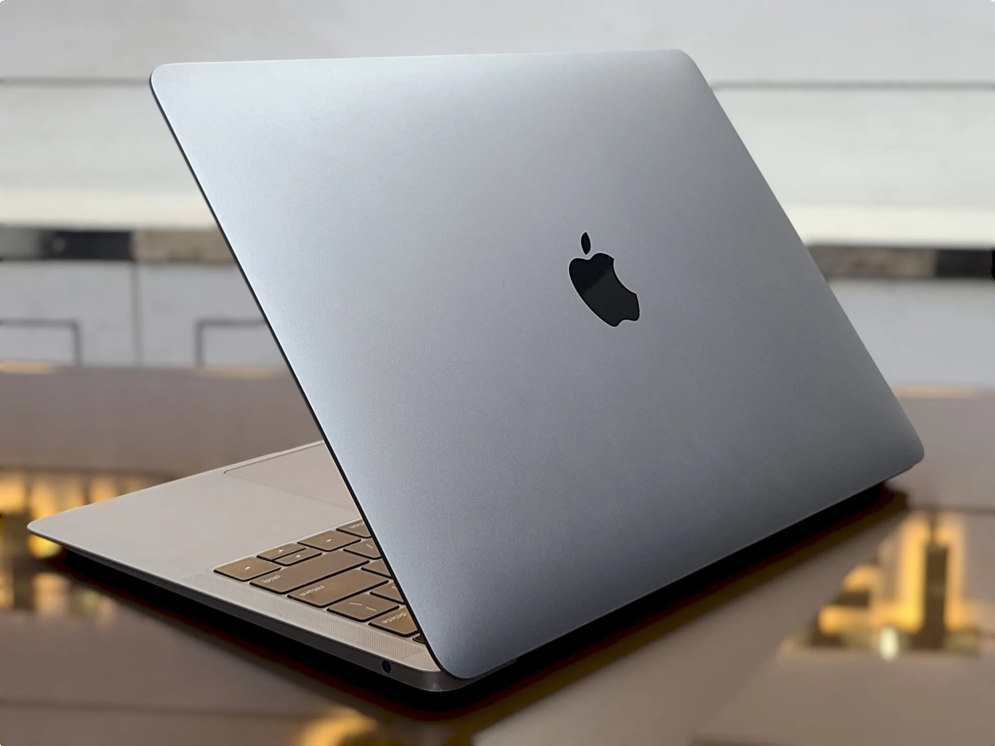 Apple MacBook Air 13_A2179 (2020) - Space Gray Core i3 256GB SSD 13.3" Retina Display Laptop