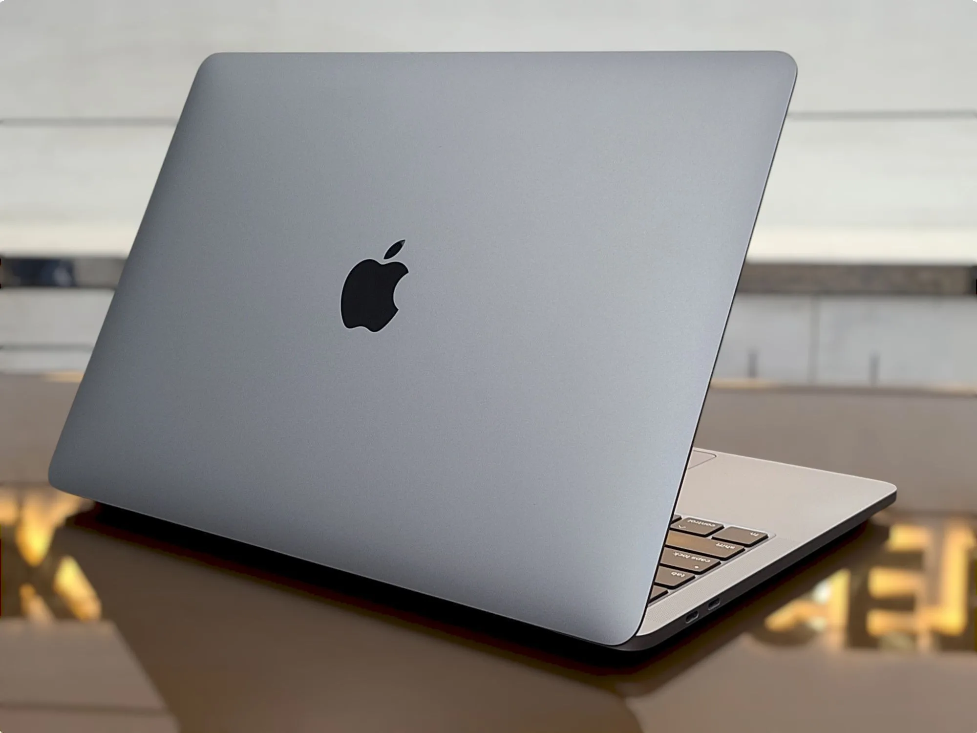 Apple MacBook Pro 13_A2338 (2020) - Space Gray Apple M1 Chip 512GB SSD 16GB RAM 13.3" Retina Display Laptop With Touch Bar