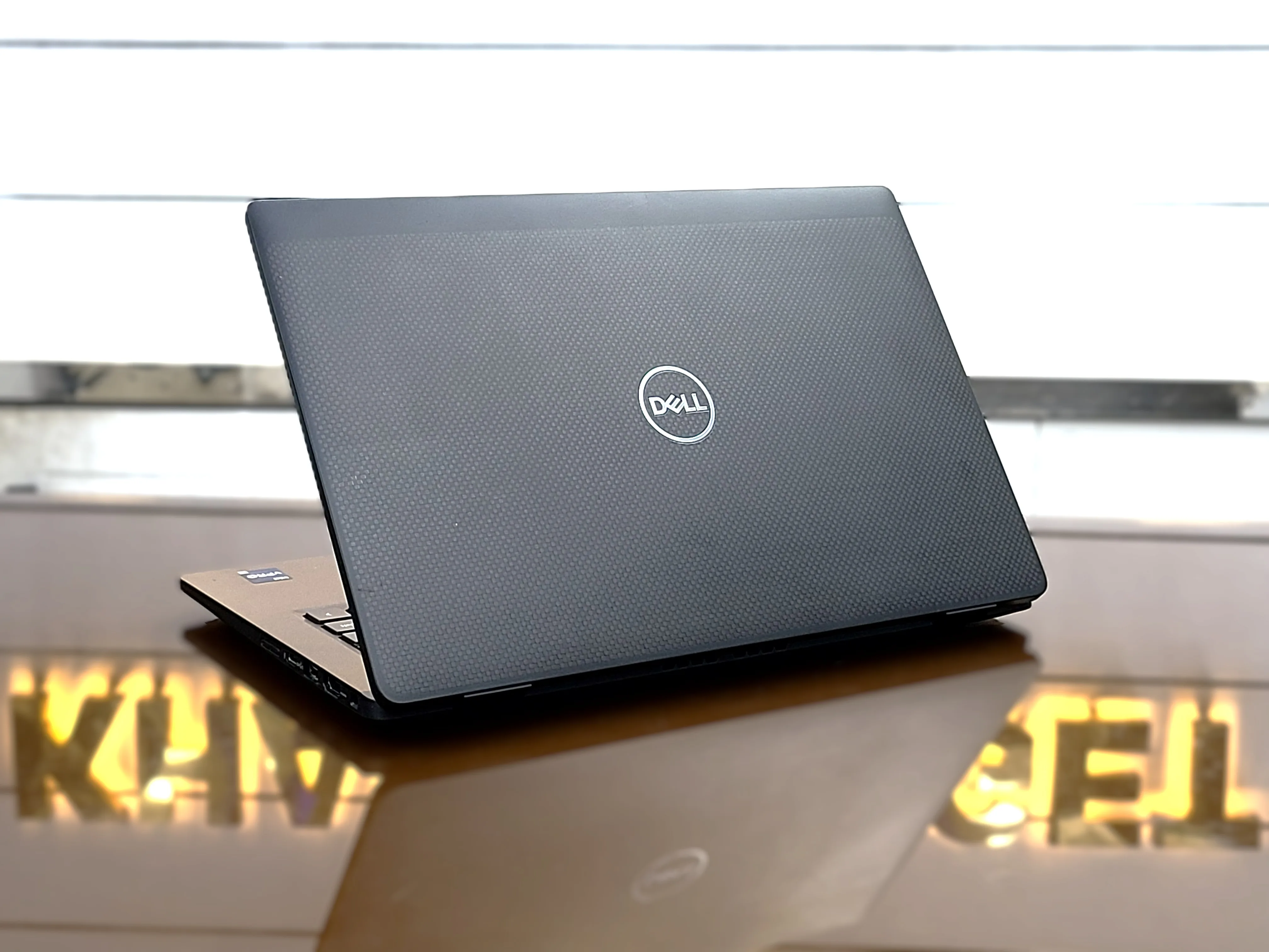 Dell Latitude 7420 Core i5-1135G7 16GB RAM 256GB SSD 14" FHD Touch Display Laptop