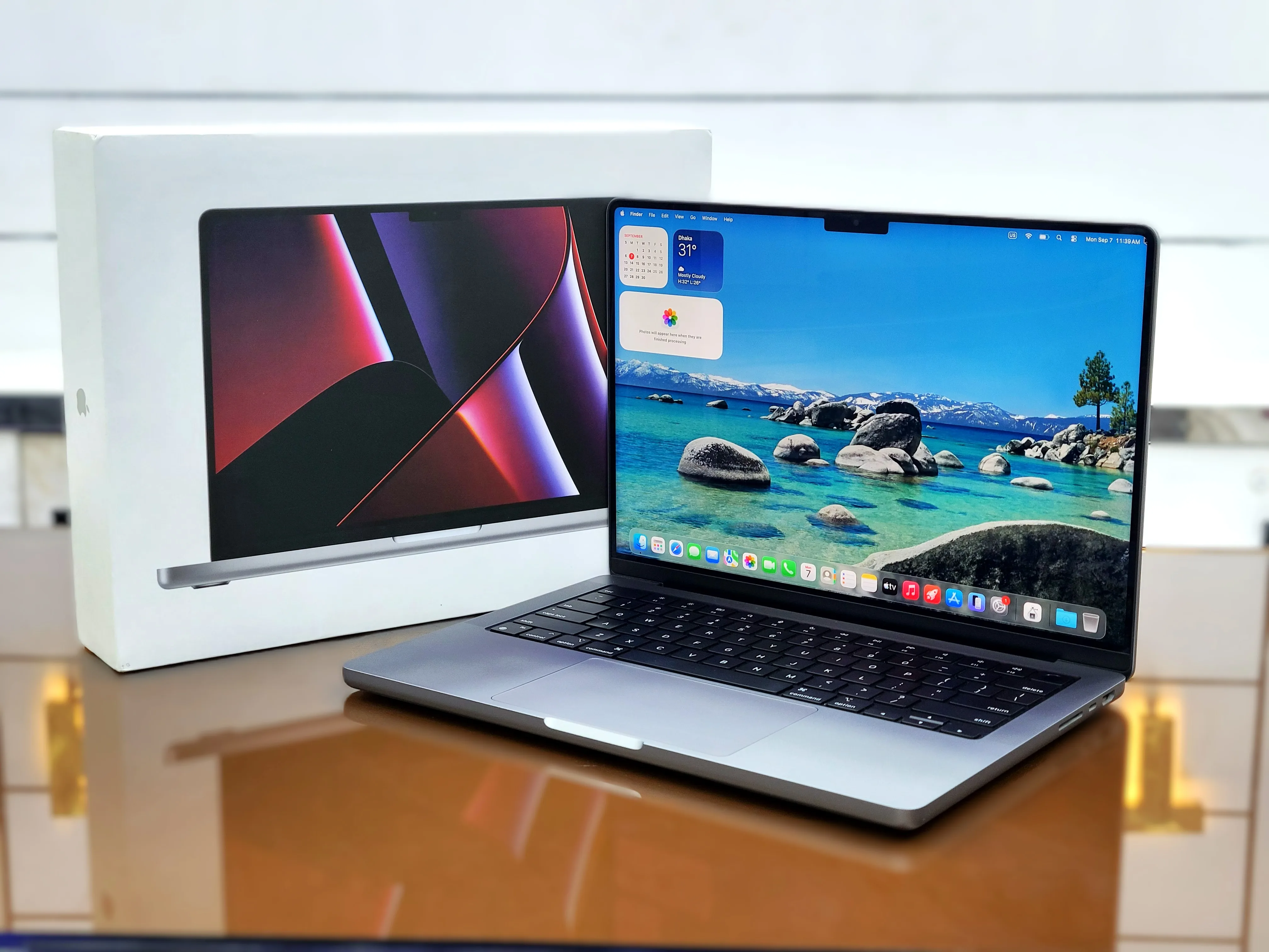 Apple MacBook Pro 14 Apple M2 Pro Chip 512GB SSD 16GB RAM 14.2" Liquid RETINA Display Cycle Only 34 & Health 95% With Full BOX UltraBook Laptop