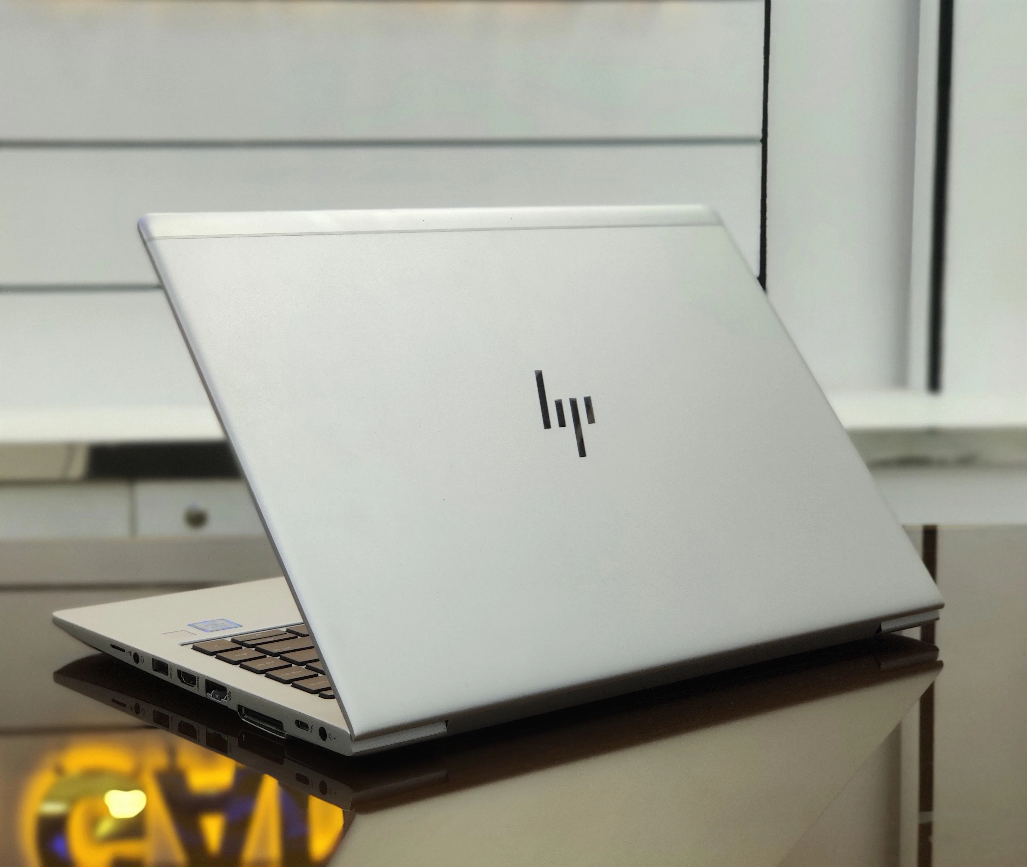HP EliteBook 840 G5 Core i5-7300U 256GB SSD 8GB RAM 14" FHD Touch Display Laptop