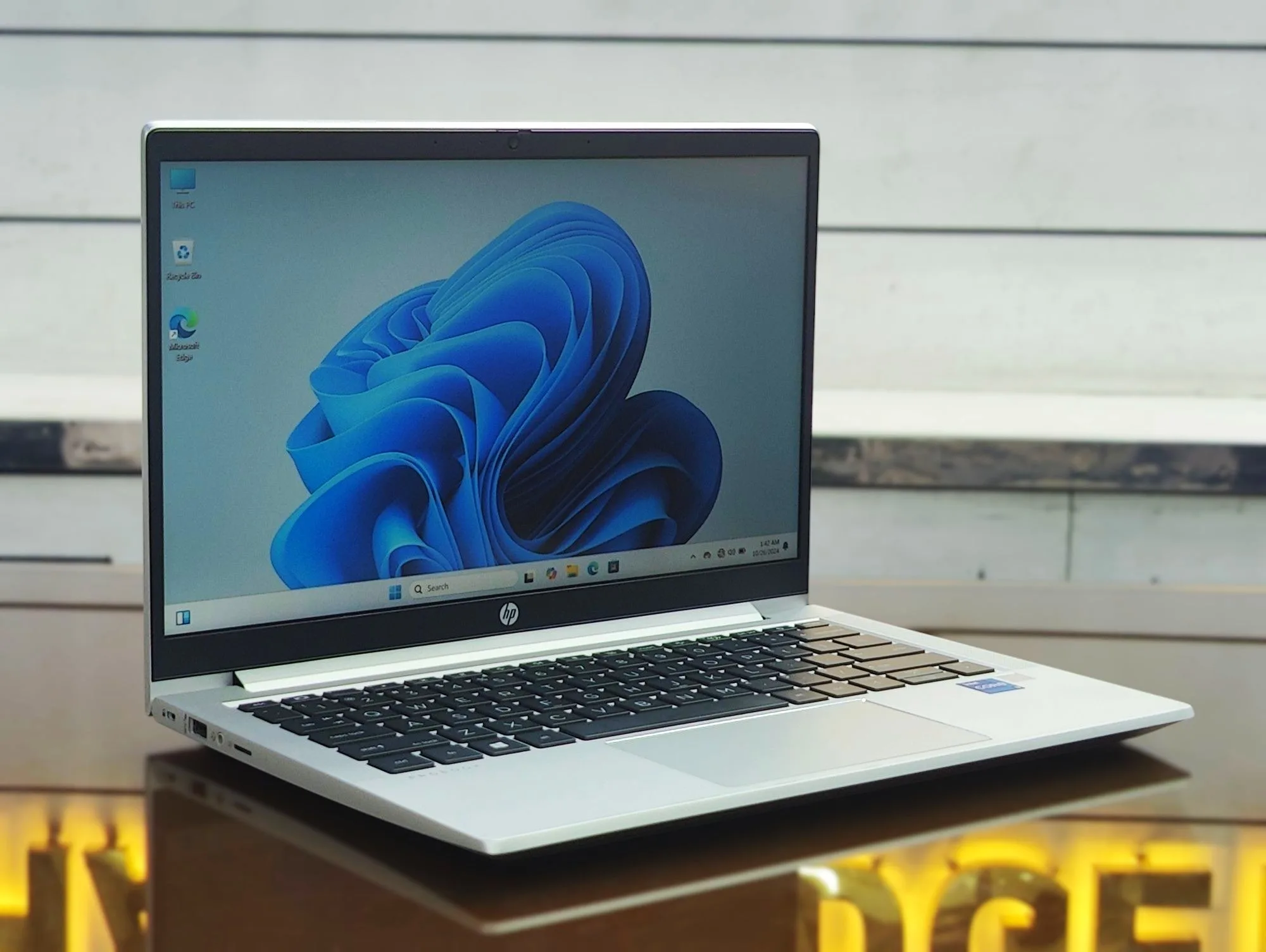 HP ProBook 430 G8 Core i7-1165G7 256GB SSD 16GB RAM 13.3" FHD Display Laptop