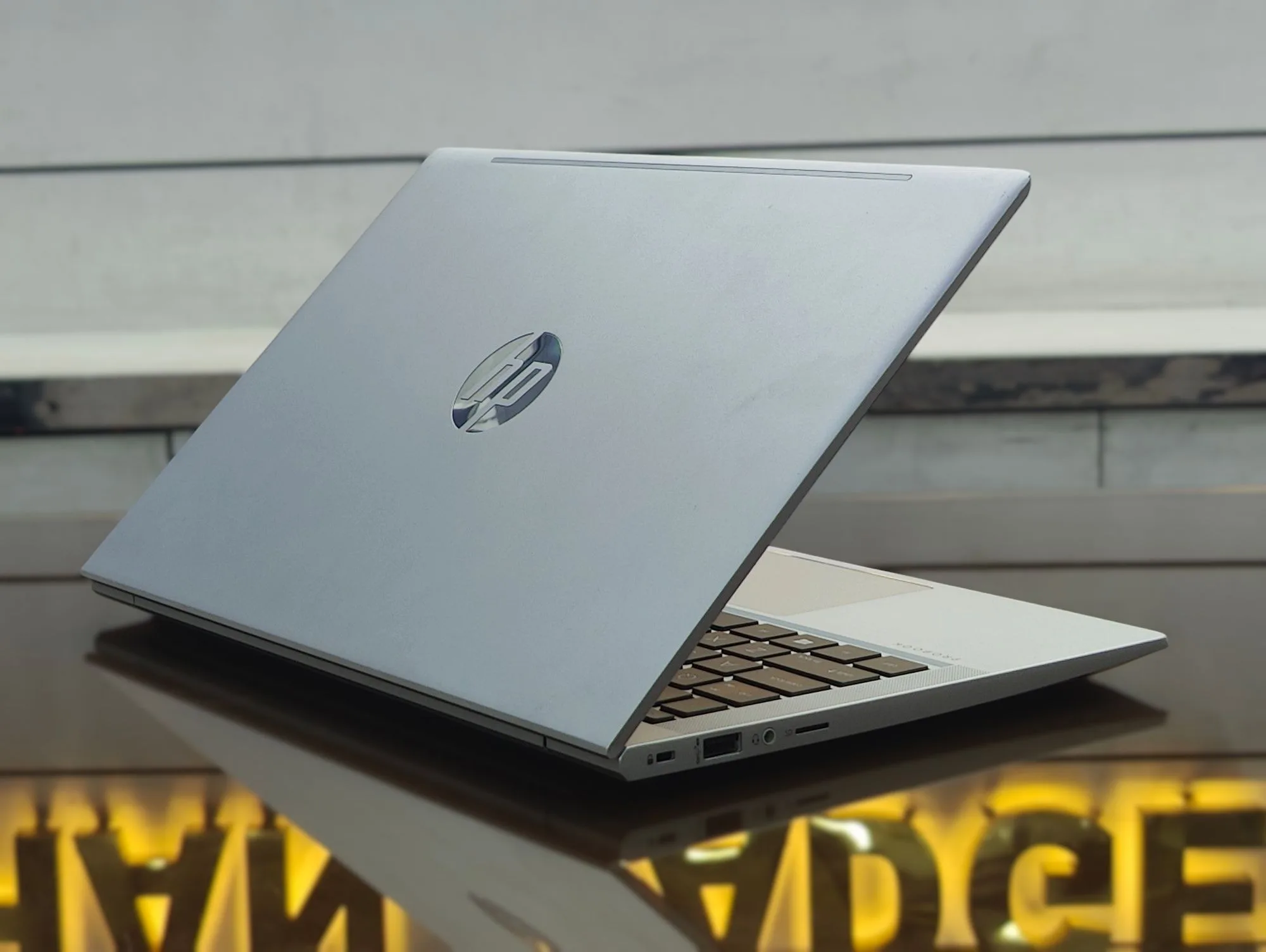 HP ProBook 430 G8 Core i7-1165G7 256GB SSD 16GB RAM 13.3" FHD Display Laptop