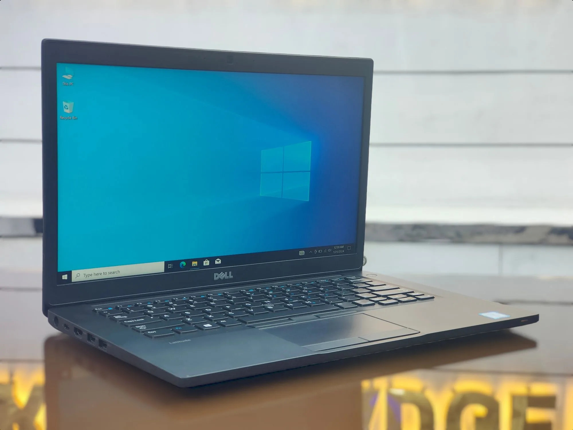 Dell Latitude 7490 - (Matte Black) Core i7-8650U 256GB SSD 8GB RAM 14" FHD Display Laptop