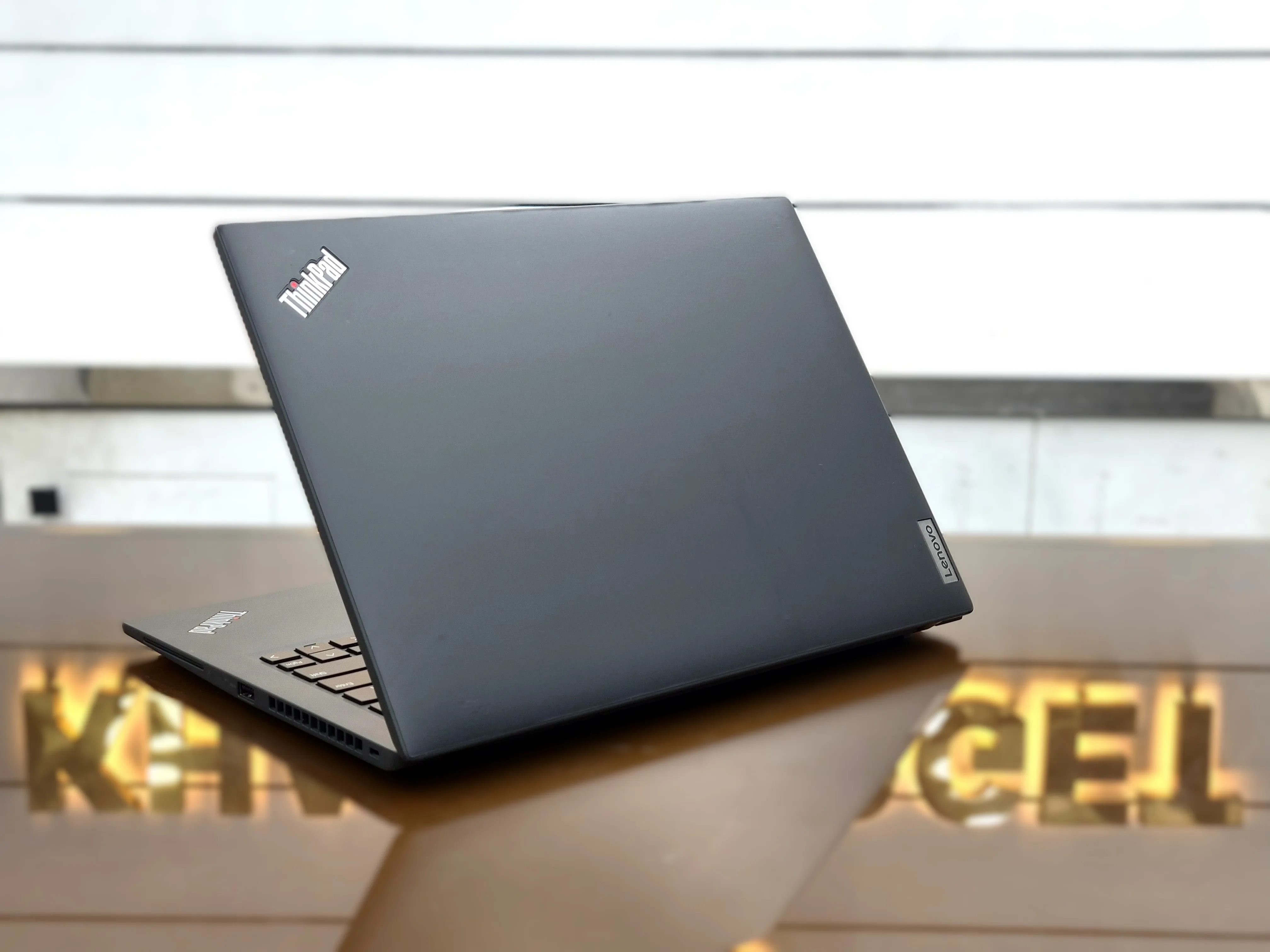 Lenovo ThinkPad T14s Gen 3 Core i5-1240P 512GB SSD 16GB RAM 14" FHD+ Display Laptop
