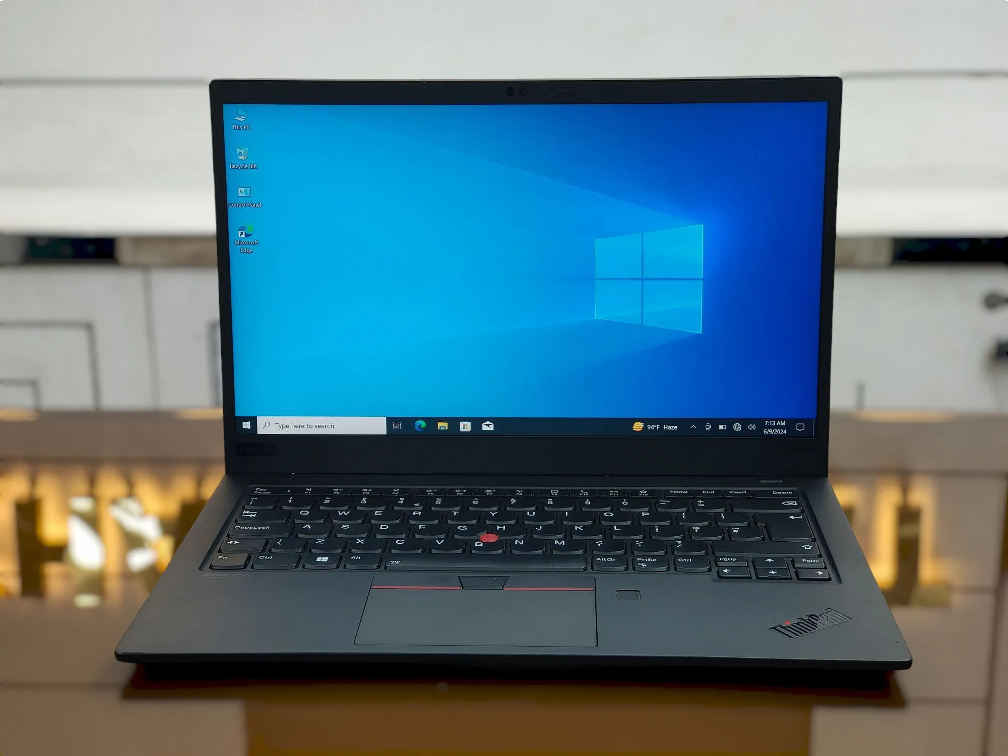 Lenovo ThinkPad X1 Carbon Gen 8 Core i5-10210U 512GB SSD 8GB RAM 14" FHD Display Laptop