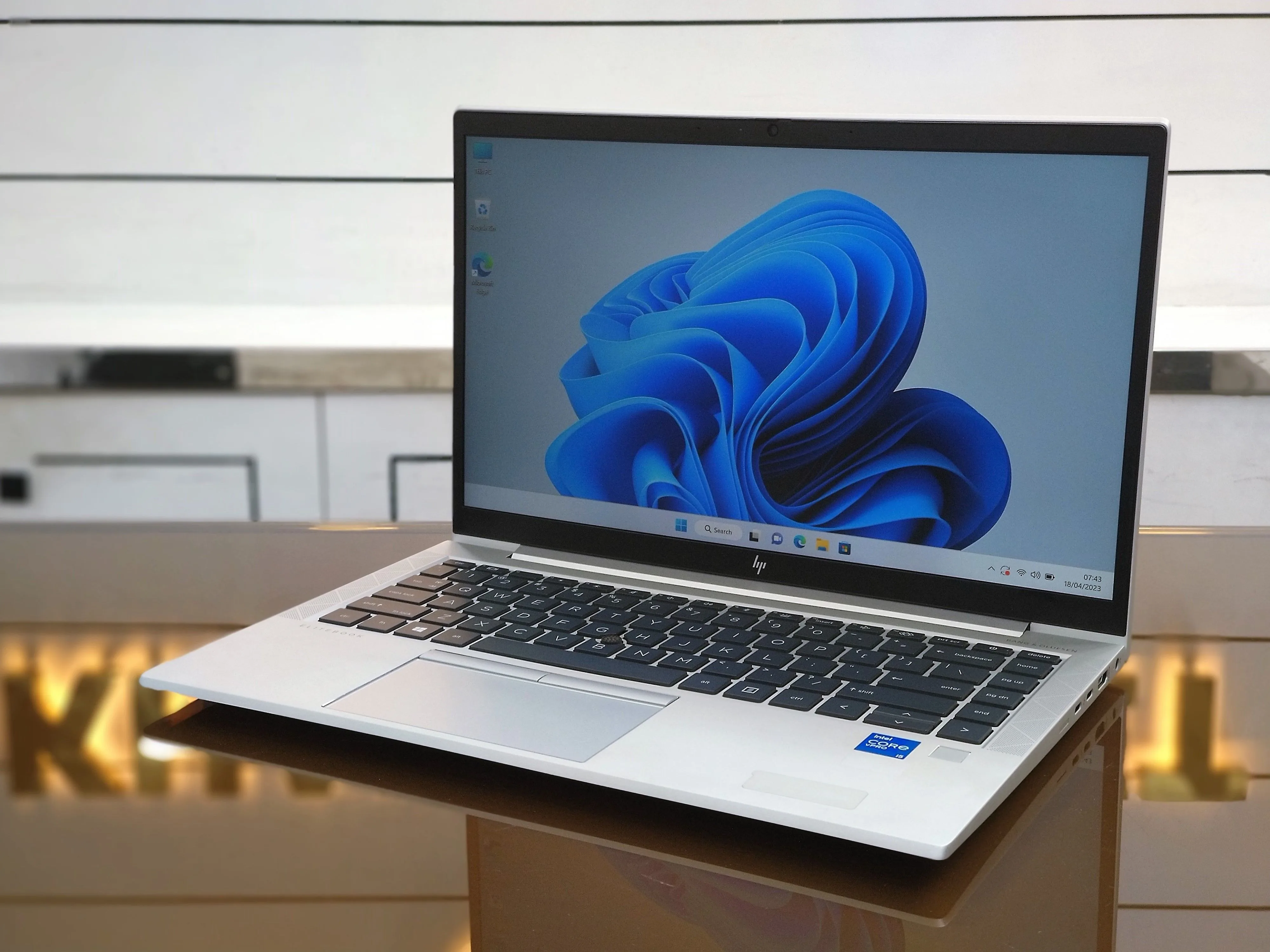 HP EliteBook 840 G8 Core i5-1145G7 512GB SSD 8GB RAM 14" Display Laptop