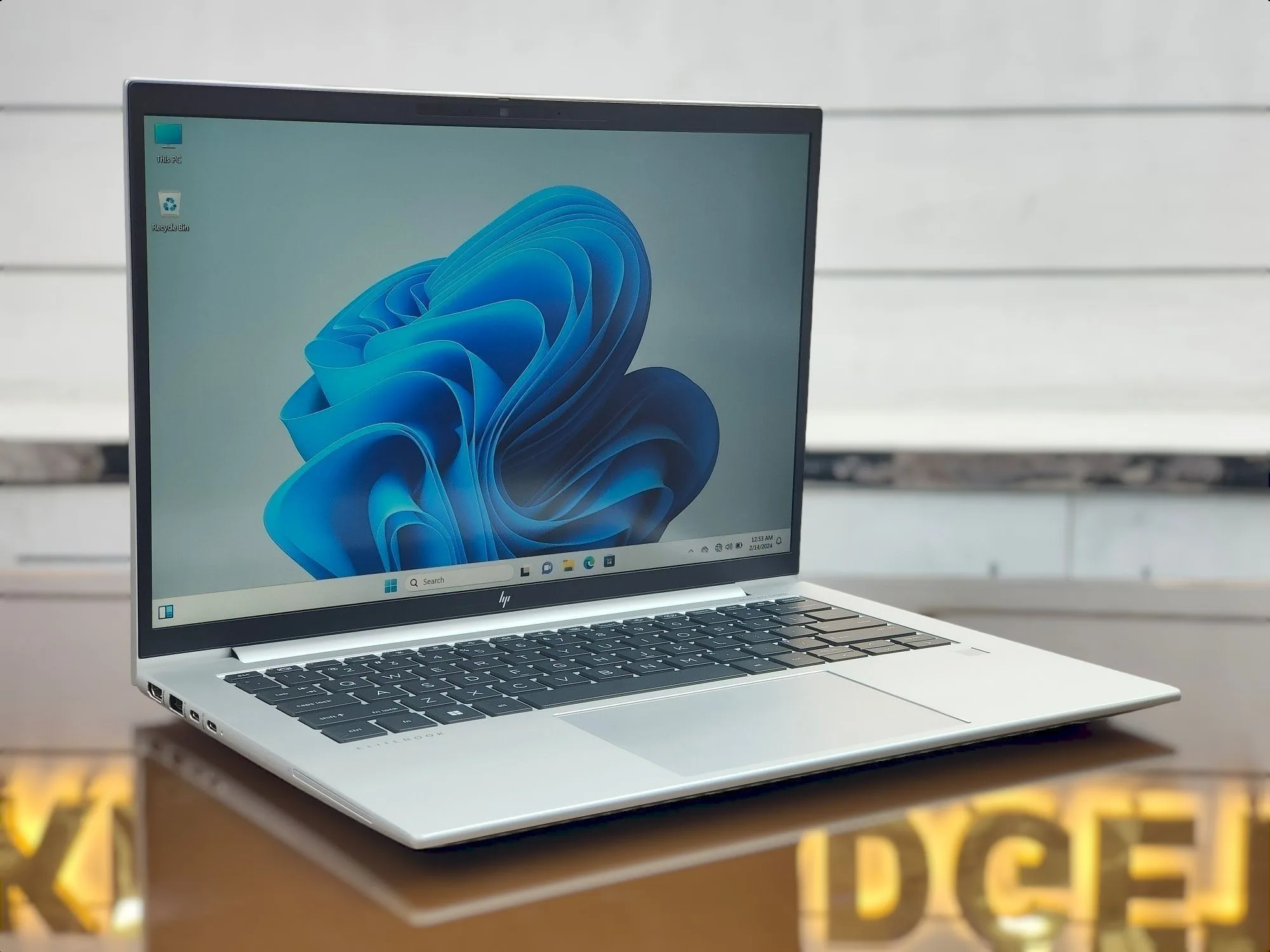 HP EliteBook 845 G9 Ryzen 5 Pro-6650U 12GB RAM 512GB SSD 14" FHD+ Display Business Series Laptop
