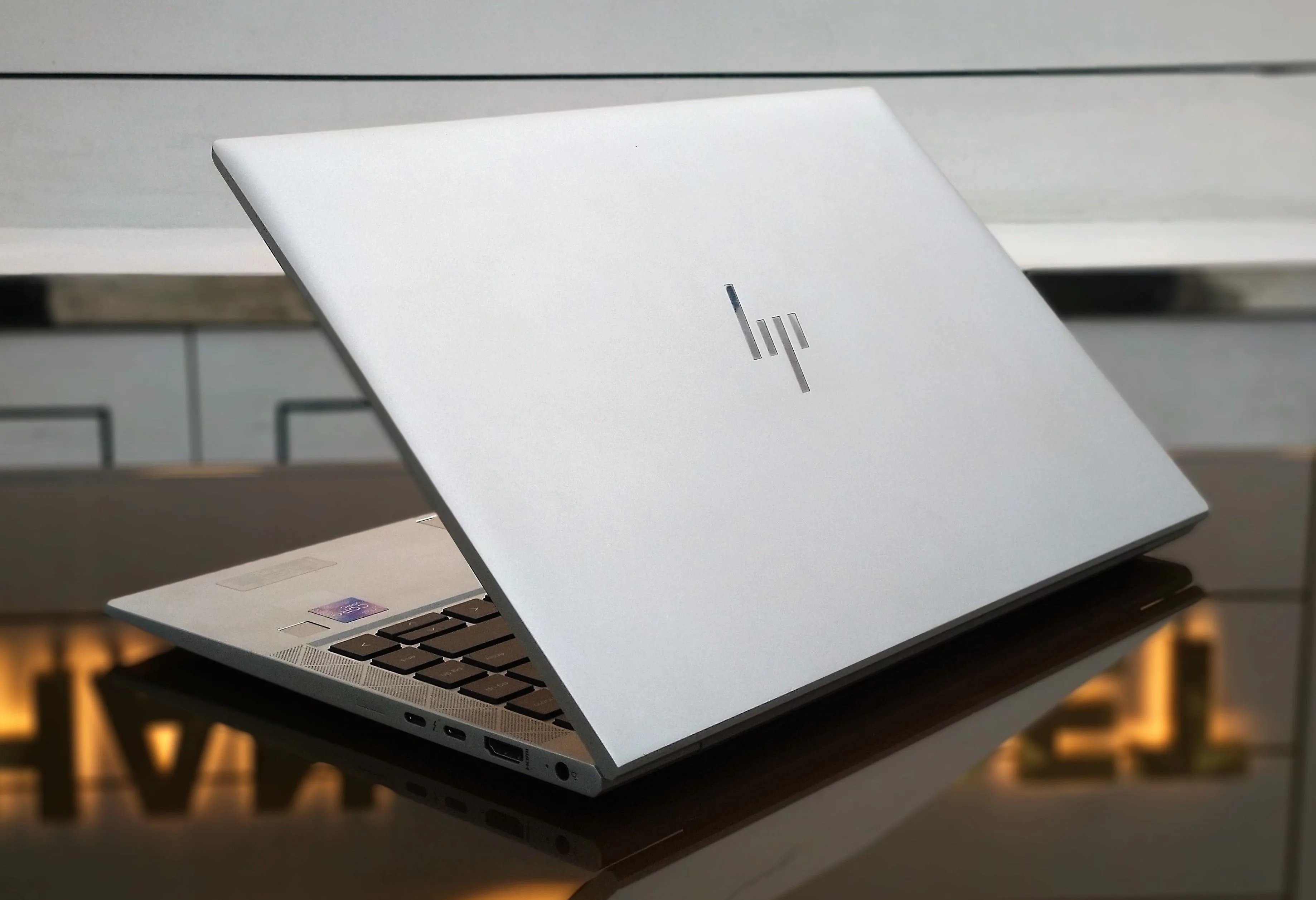 HP EliteBook 840 G8 Core i7-1185G7 512GB SSD 16GB RAM 14" FHD Display Laptop