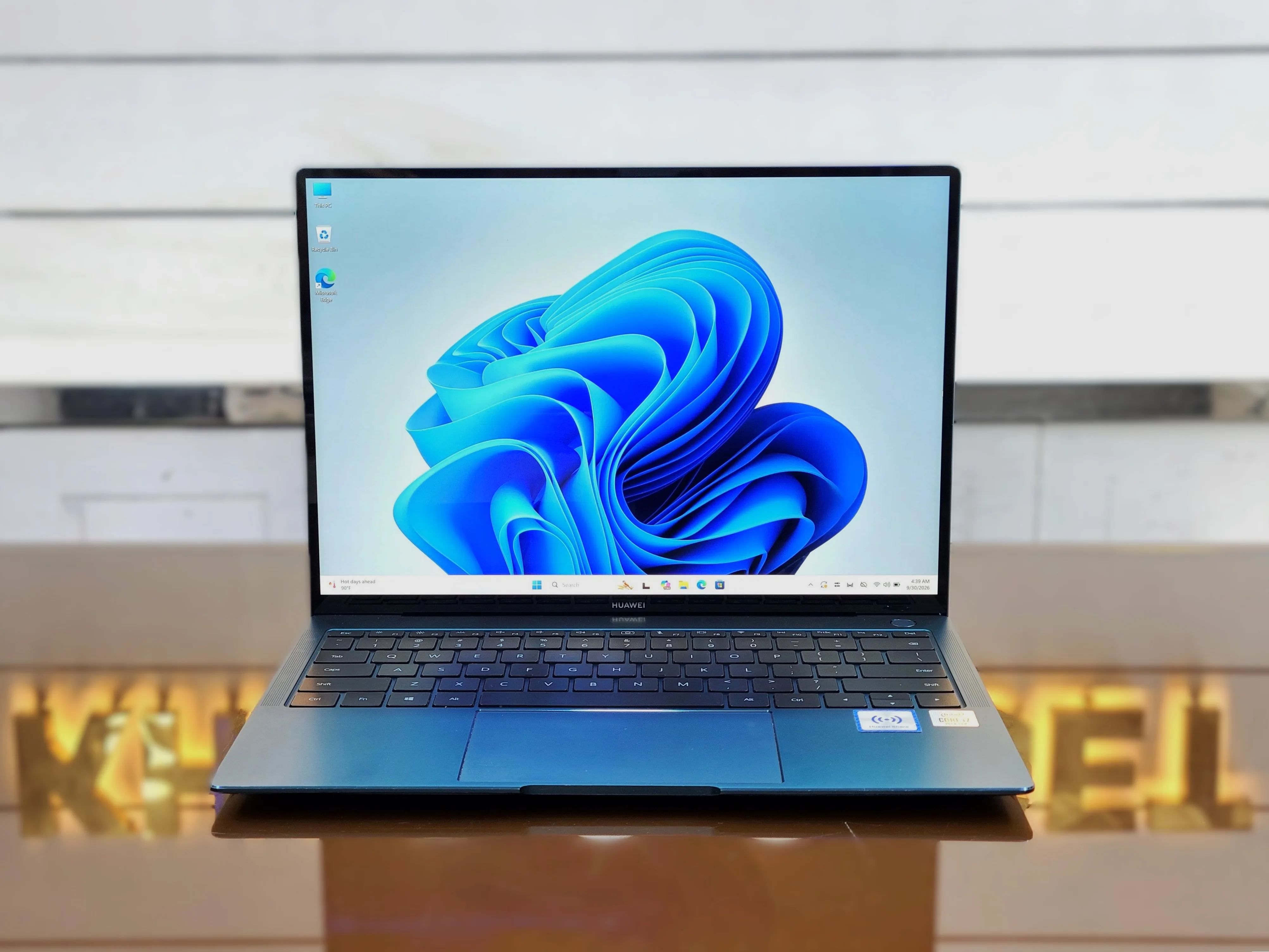 Huawei MateBook X Pro-2020 Core i7-10510U NVIDIA MX250 With 2GB DDR5 Graphics 512GB SSD 16GB RAM 13.9" 3K Glass Touch Display Laptop