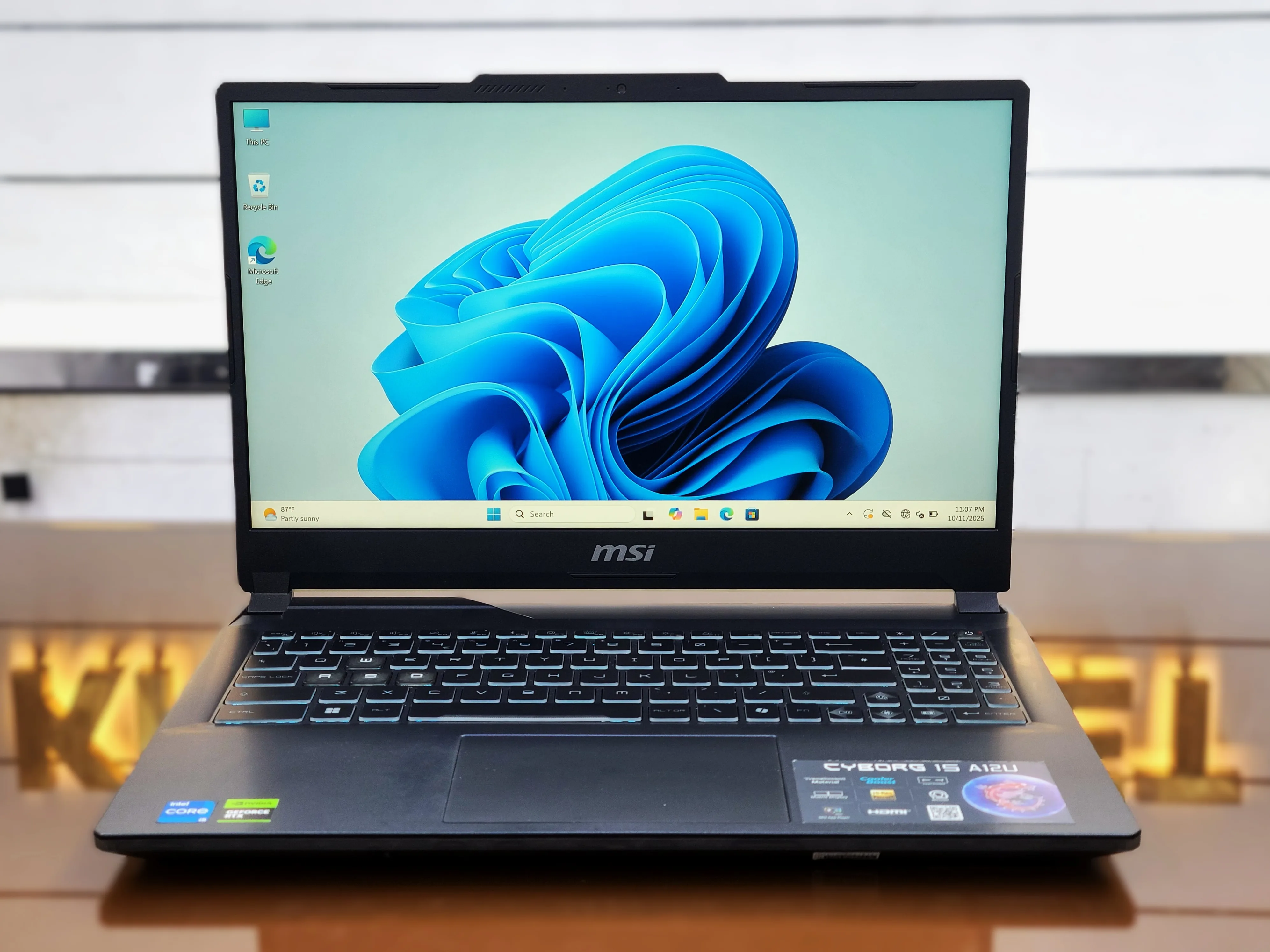 MSI Cyborg 15 A12UCCX-467UK Core i5-12450H NVIDIA RTX 2050 With 4GB DDR6 (45W) Graphics 512GB SSD 8GB RAM 15.6"FHD Display Gaming Laptop