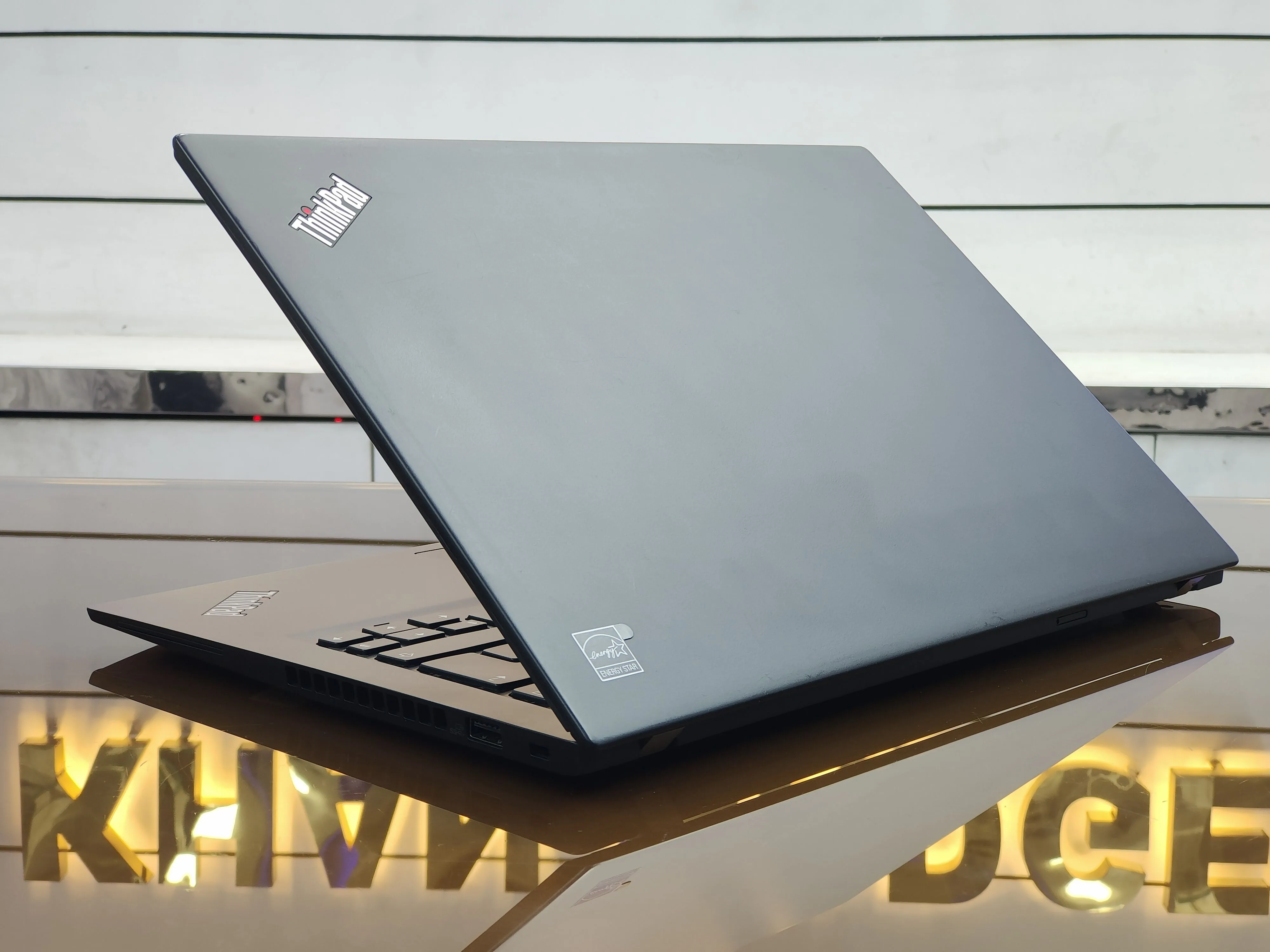 Lenovo ThinkPad T14s - Gen 1 Ryzen 5 Pro-4650U 256GB SSD 16GB RAM 14"FHD Display Laptop