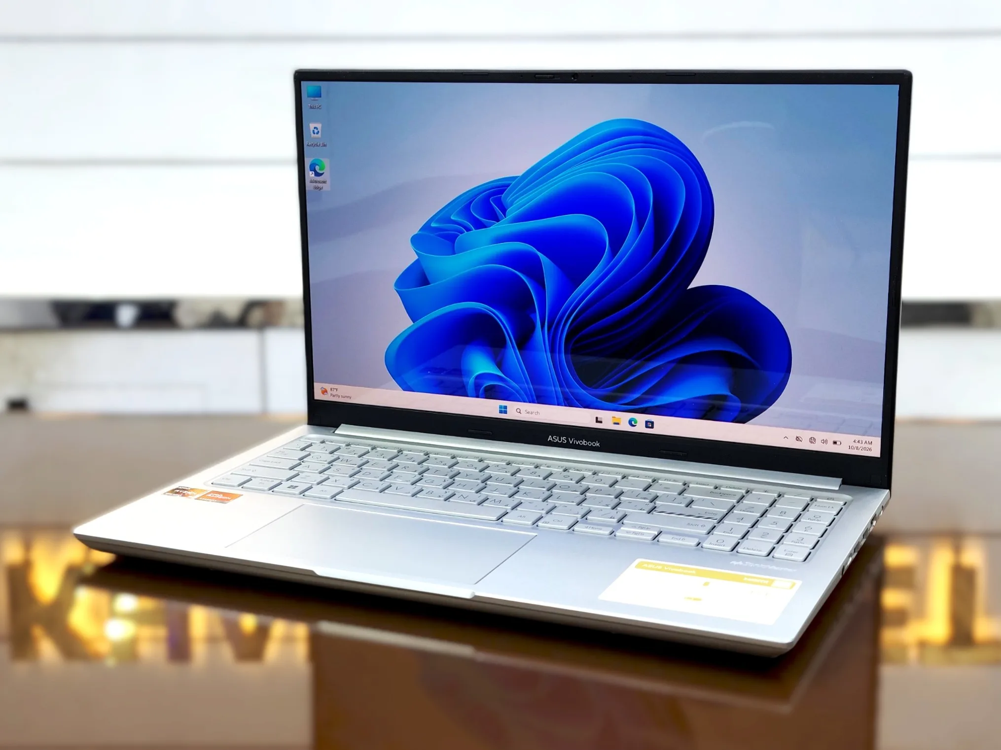 ASUS VivoBook 15X OLED M1503QA Ryzen 5-5600H 512GB SSD 16GB RAM 15.6" FHD OLED Panel Display Laptop