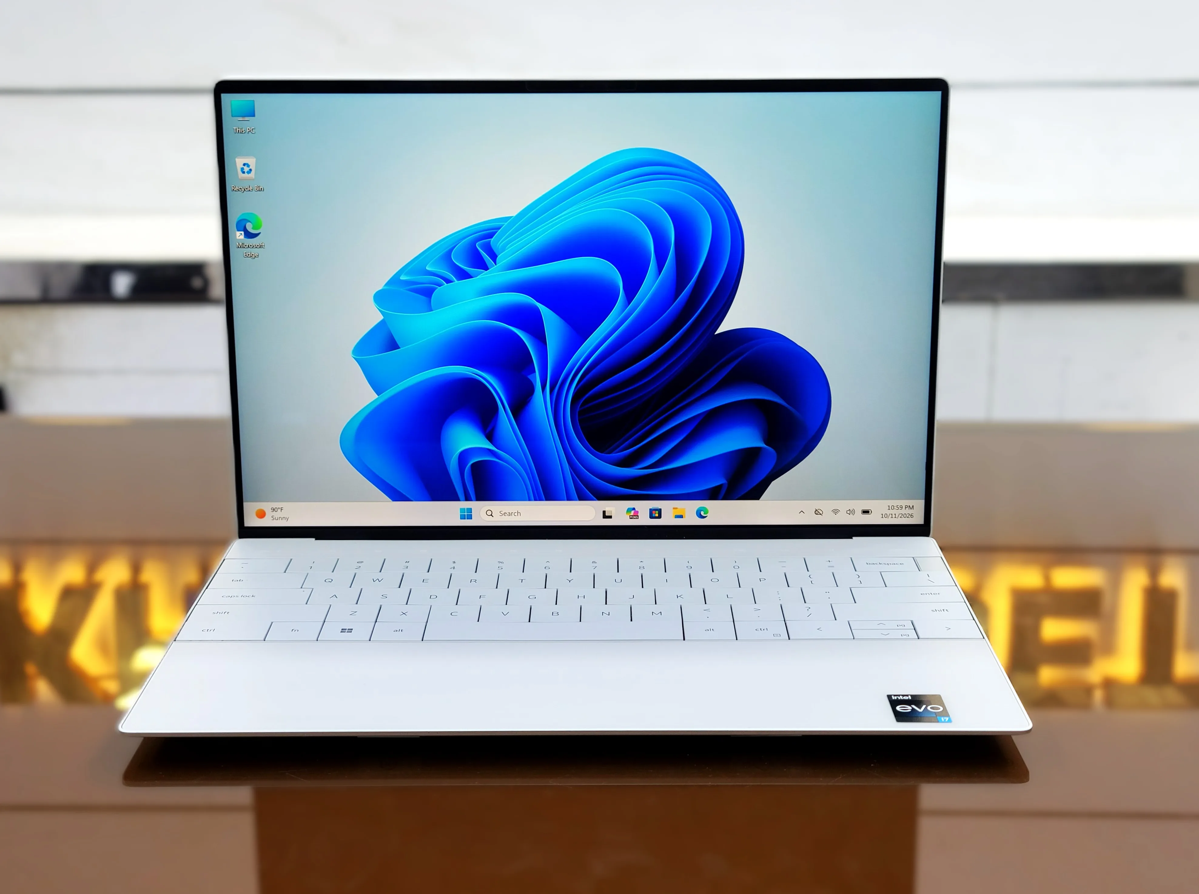 Dell XPS 13 Plus 9320 (Platinum Metal) Core i5-1240P 512GB SSD 16GB RAM 13.4" FHD+ Glass Touchscreen Display Laptop