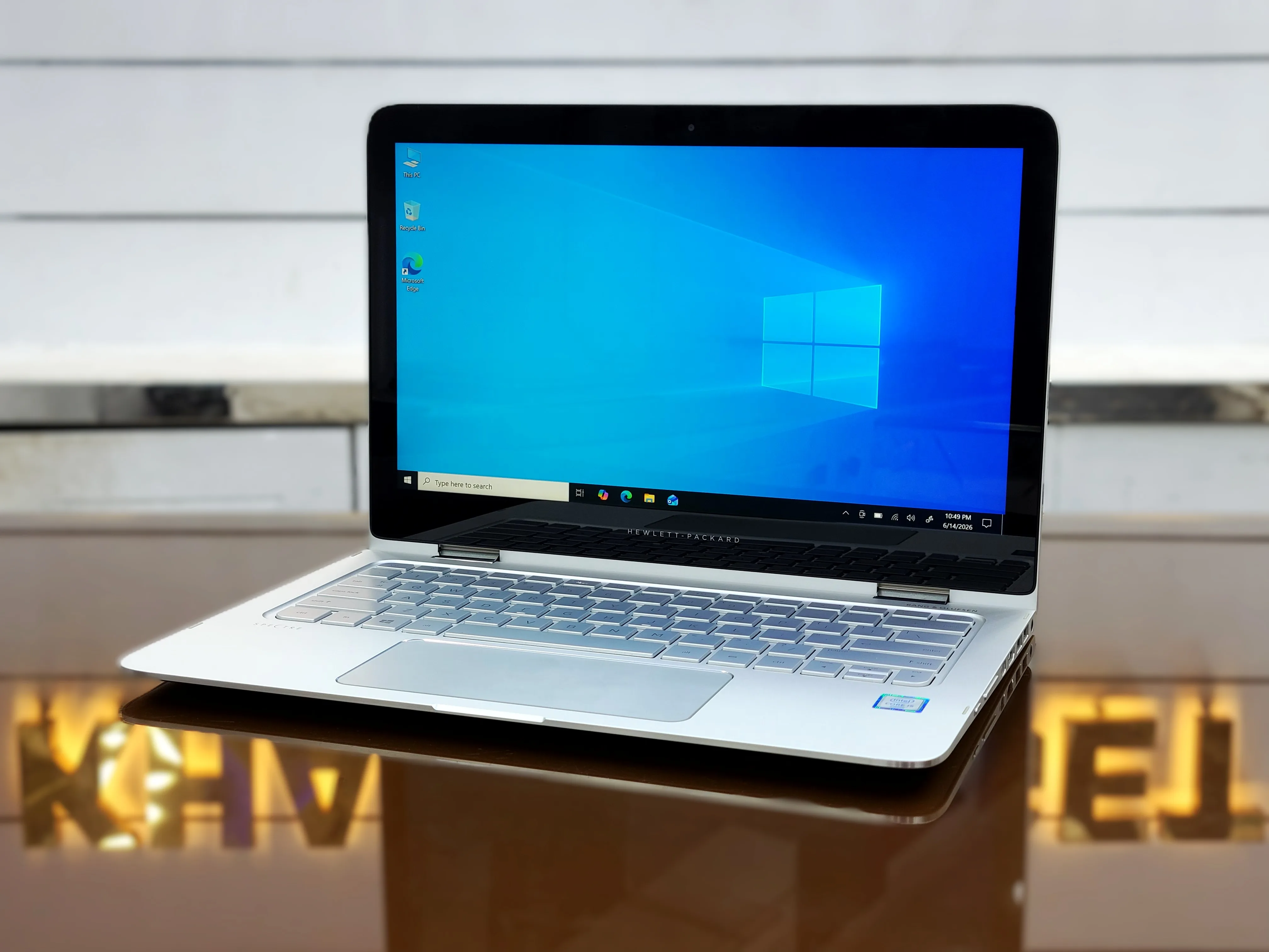 HP Spectre X360 13-4193dx Core i7-6500U 256GB SSD 8GB RAM 13.3" QHD Glass Touch Display 2 in 1 Laptop